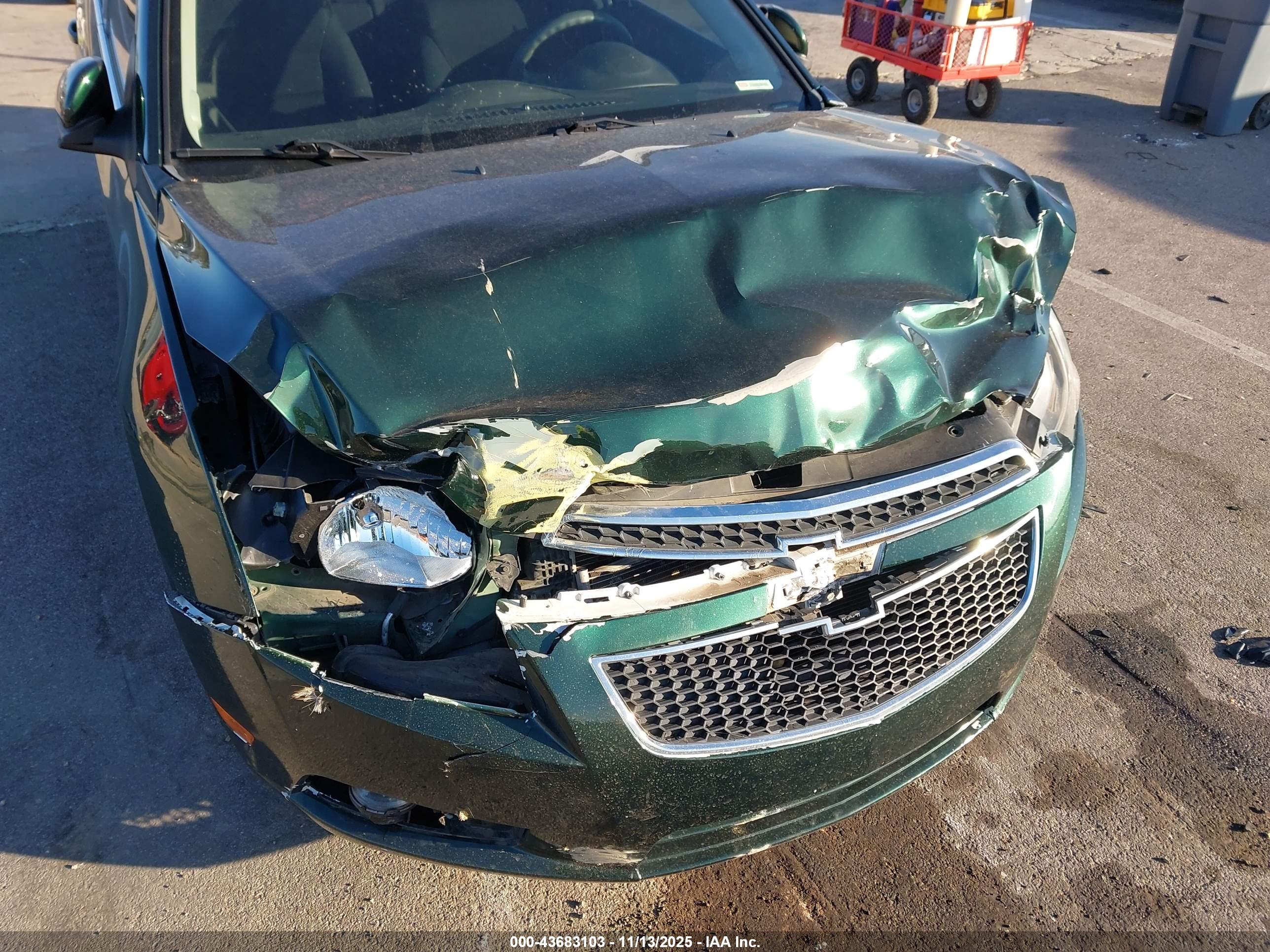 CHEVROLET CRUZE image 6