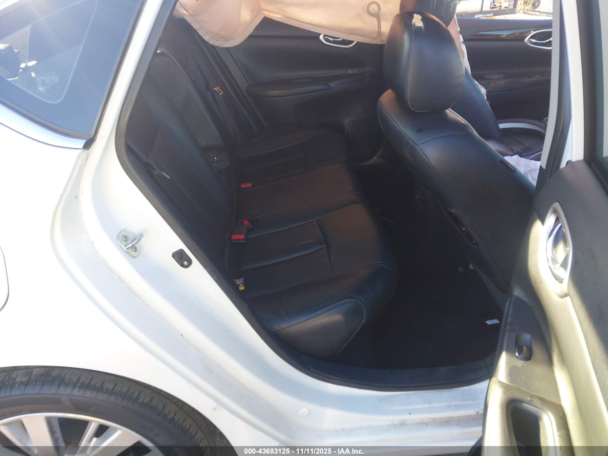 NISSAN SENTRA image 8