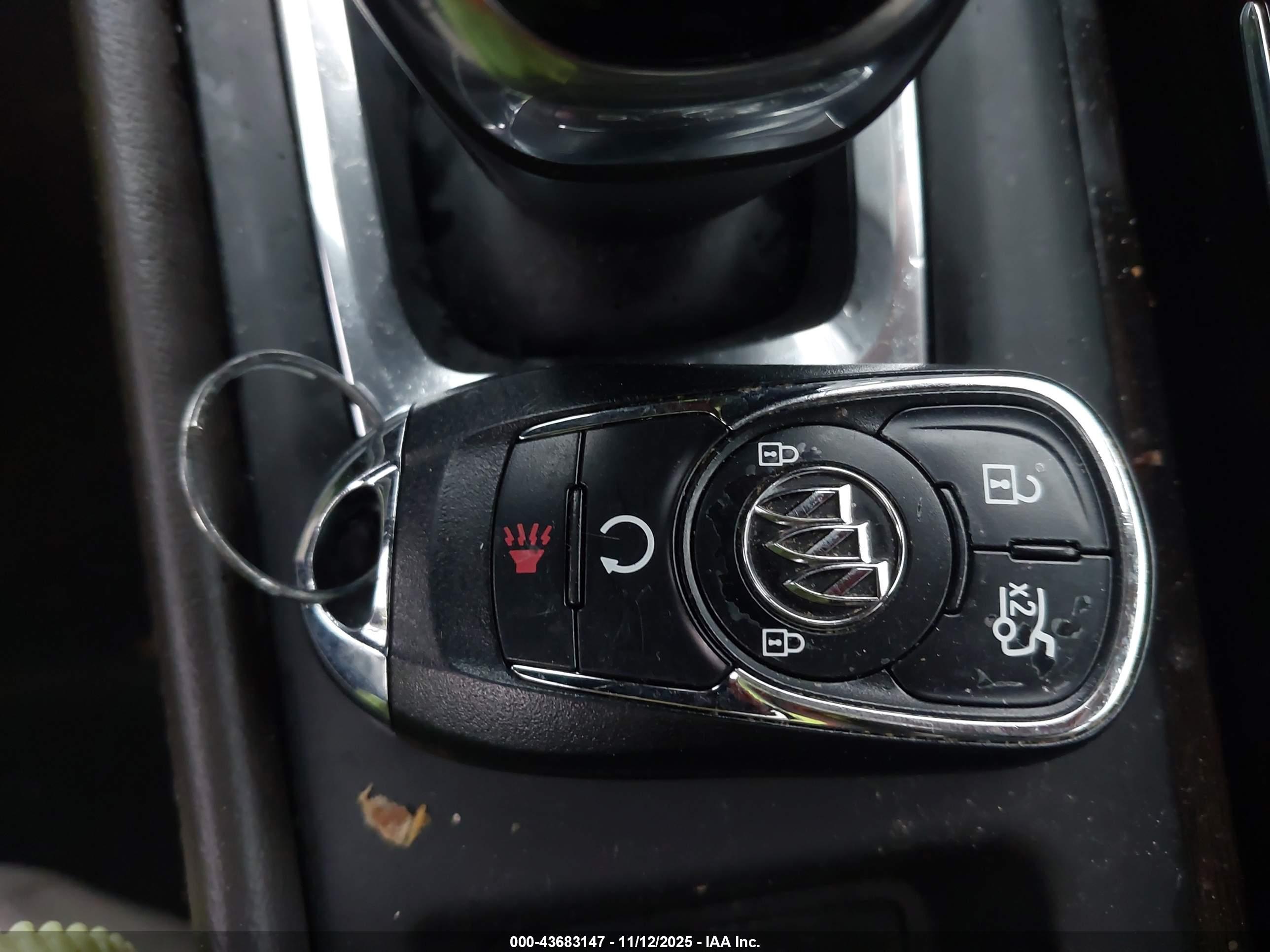 BUICK LACROSSE image 11