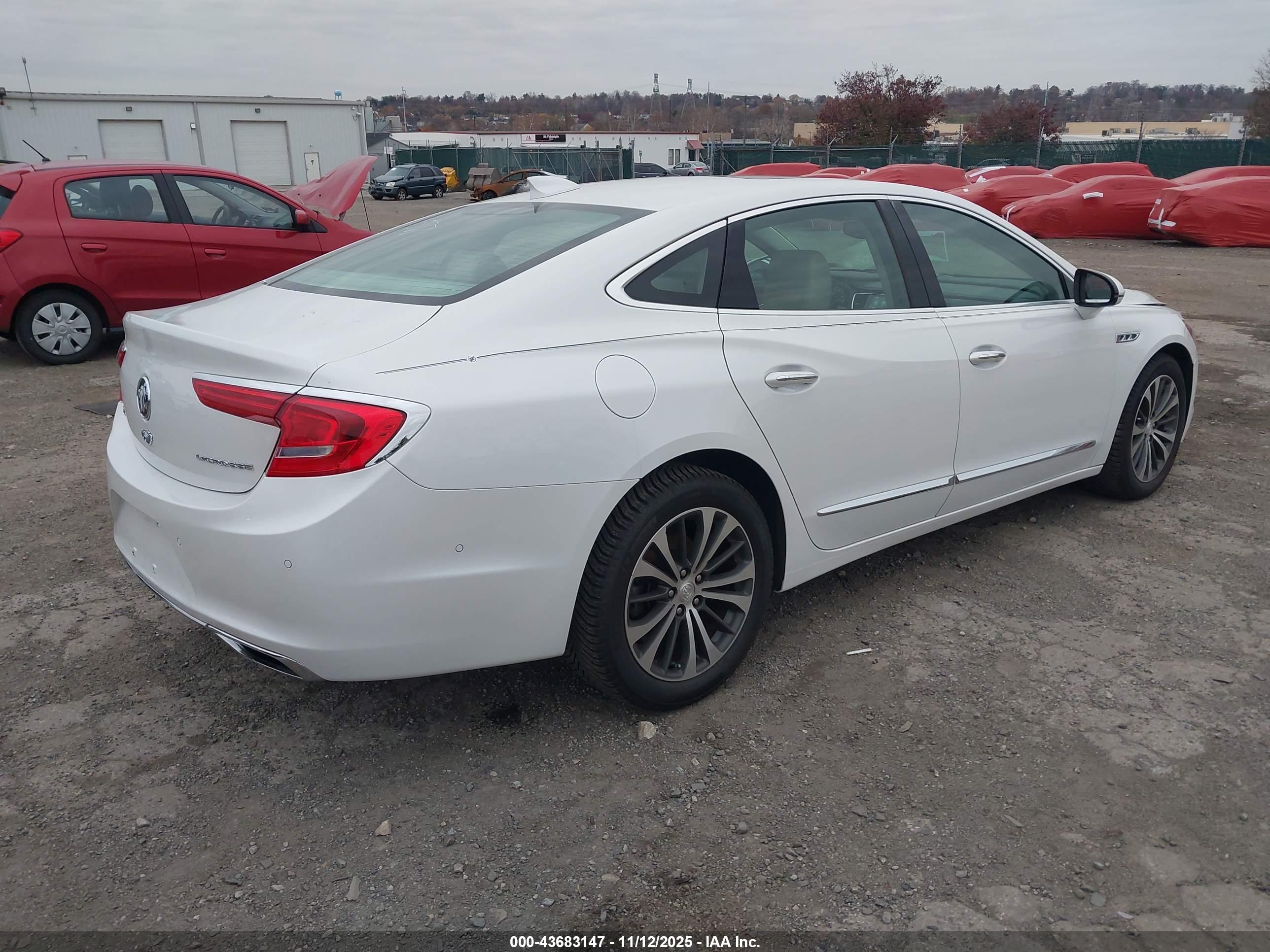 BUICK LACROSSE image 4