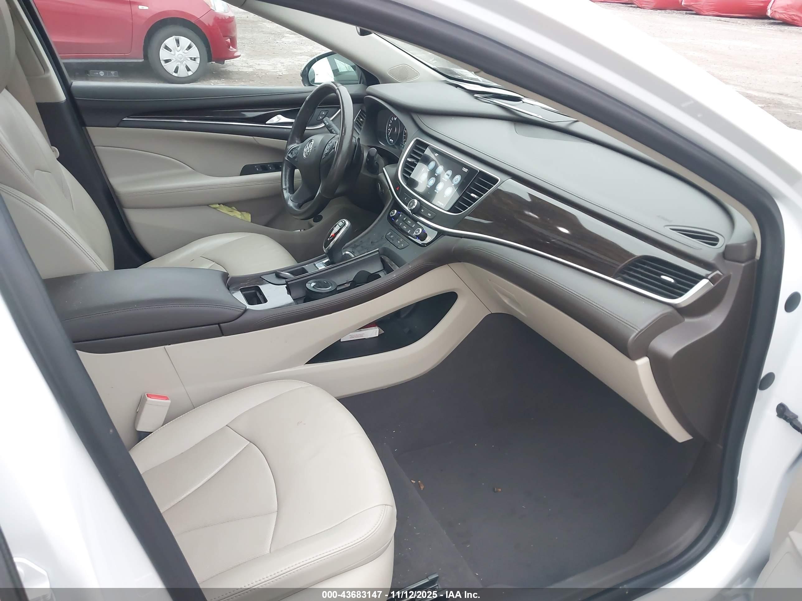 BUICK LACROSSE image 5