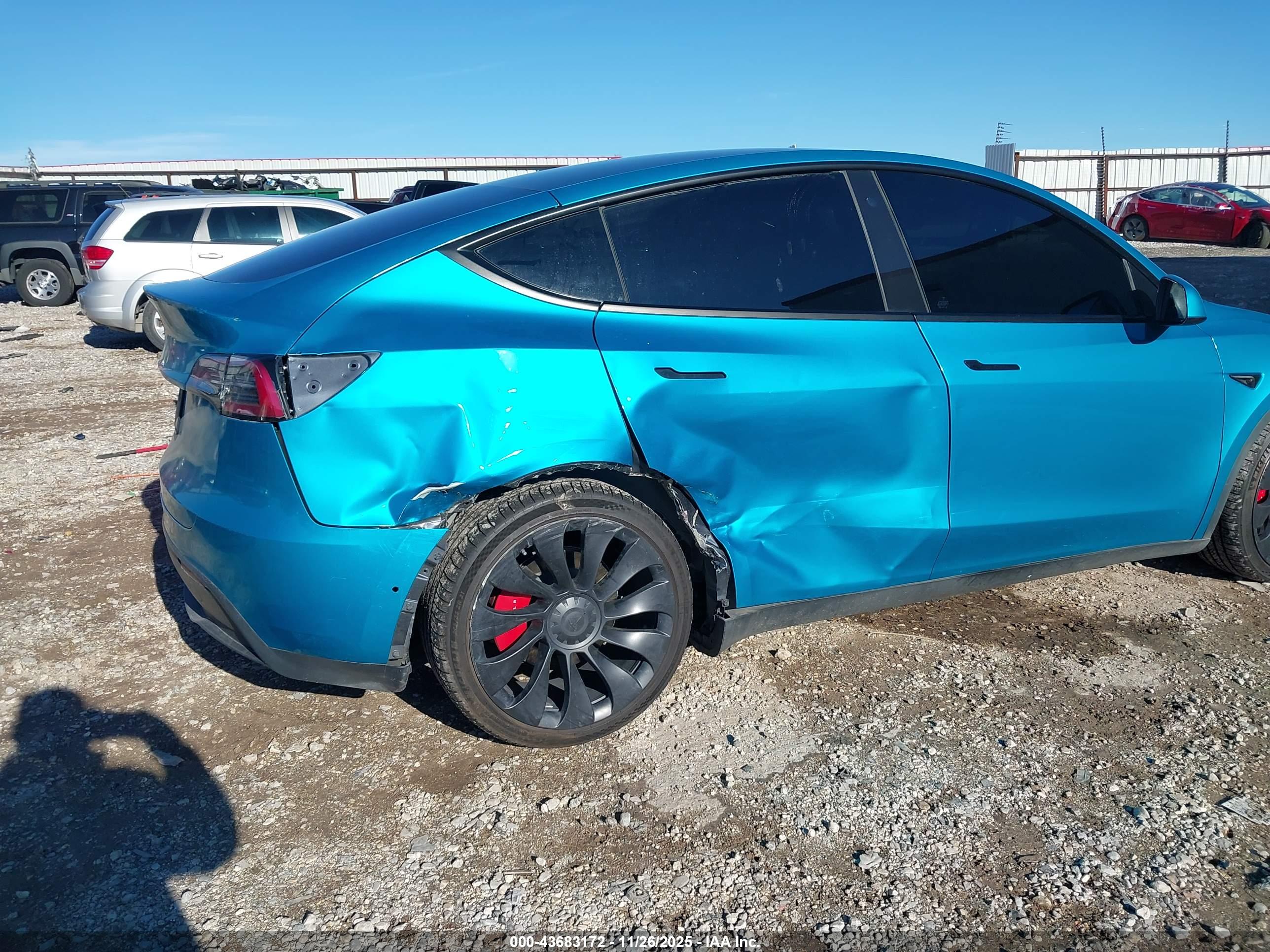 TESLA MODEL image 6