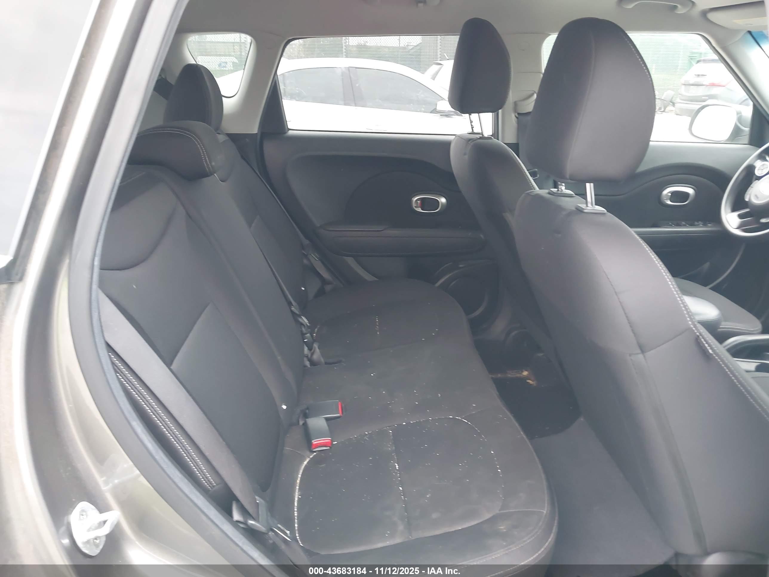 KIA SOUL image 8
