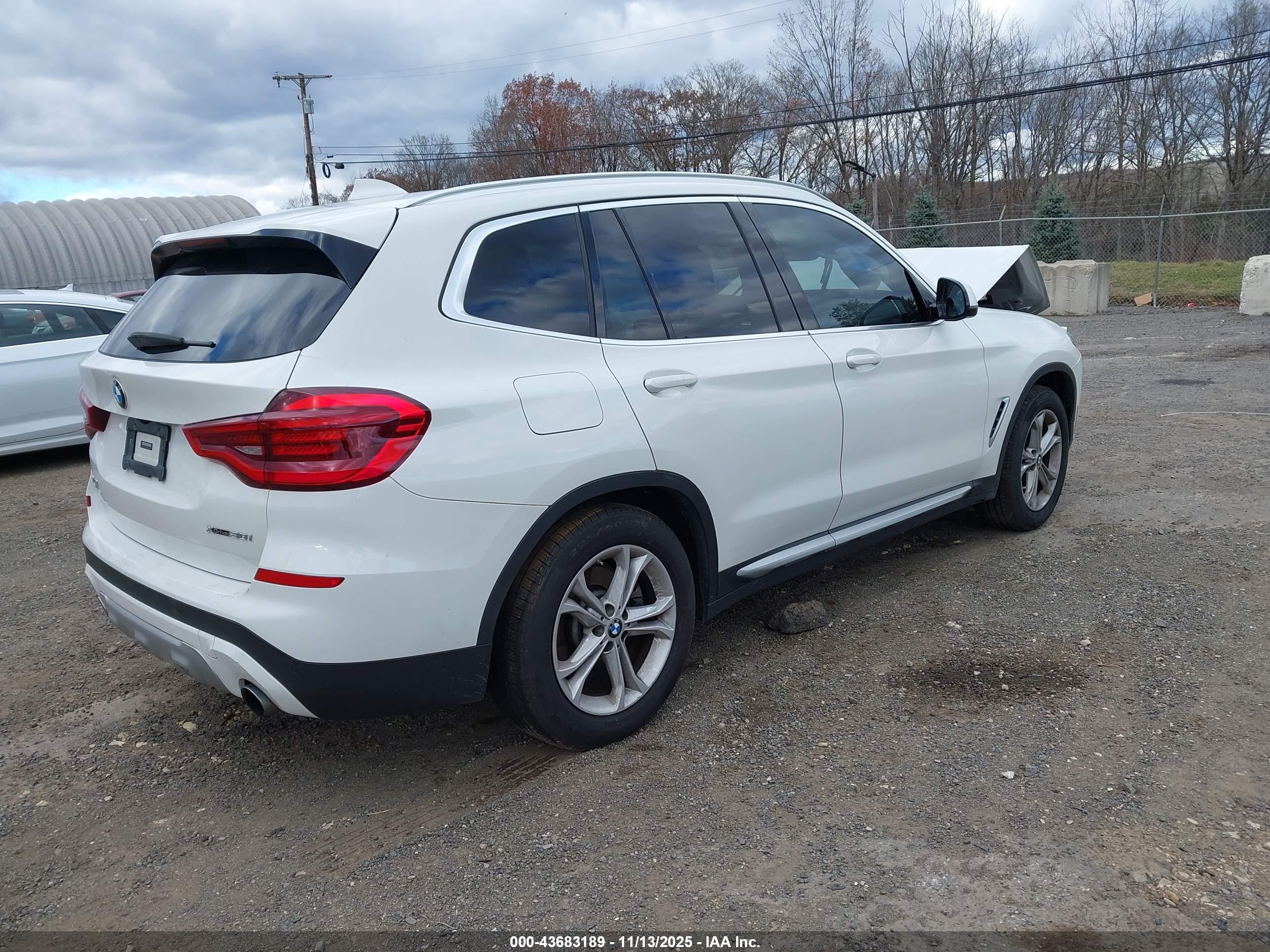 BMW X3 image 4