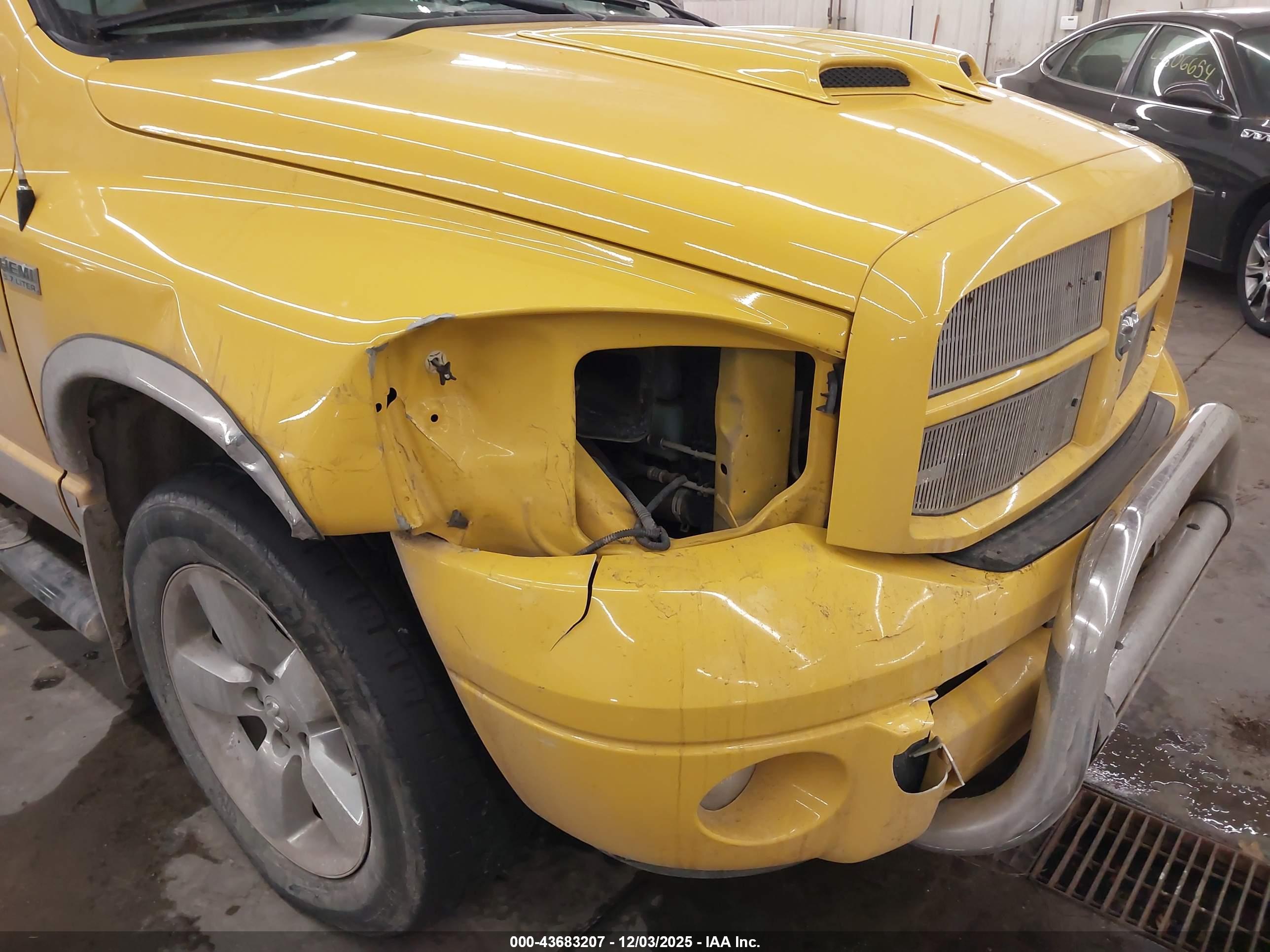 DODGE RAM image 6