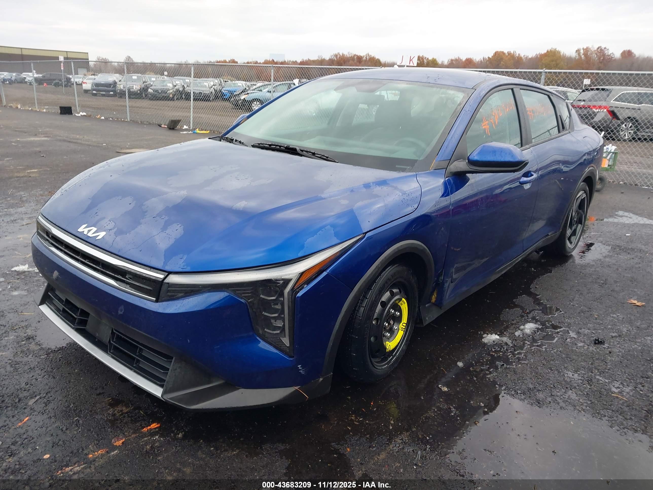 KIA K4 image 2