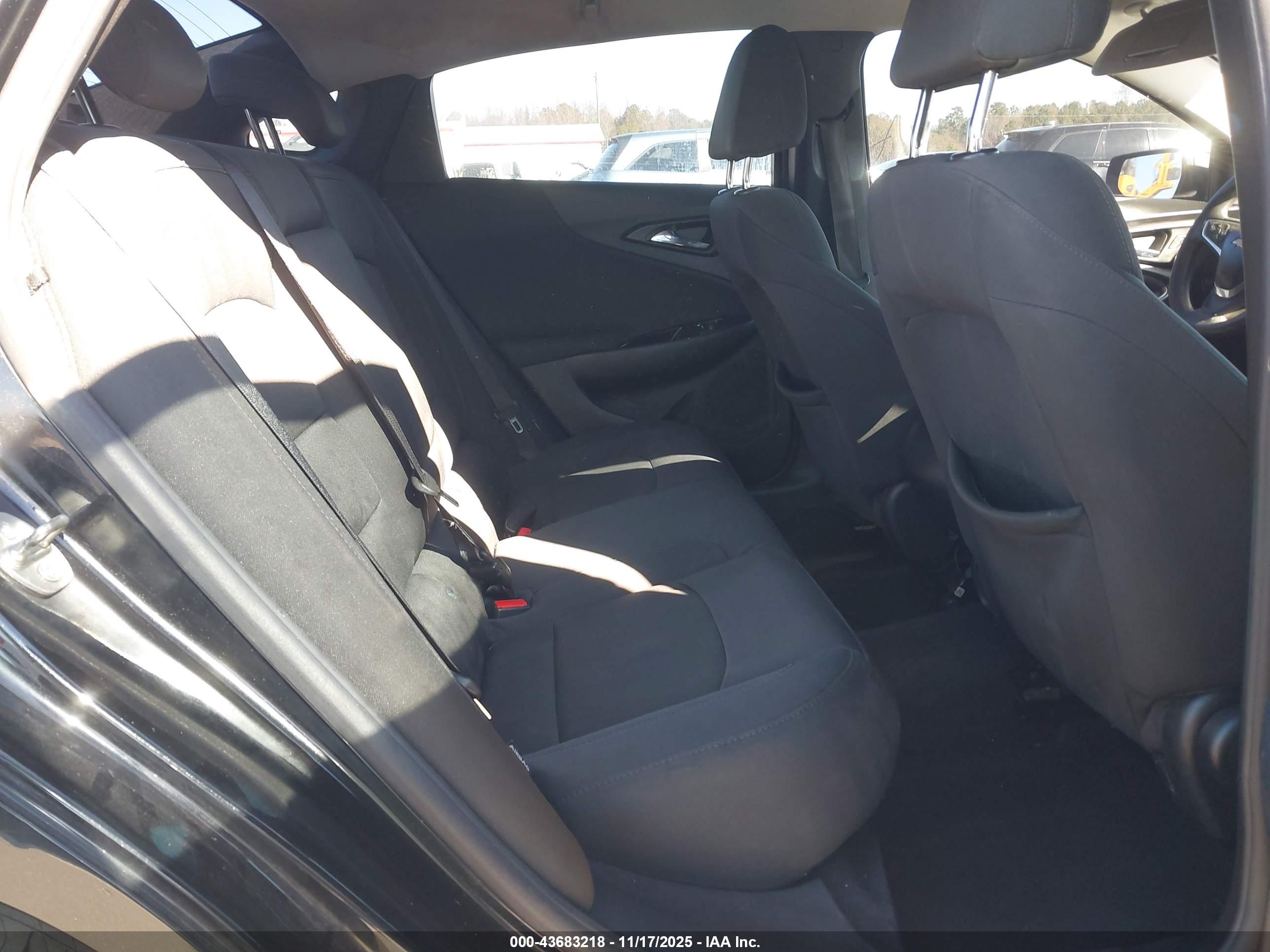 CHEVROLET MALIBU image 8