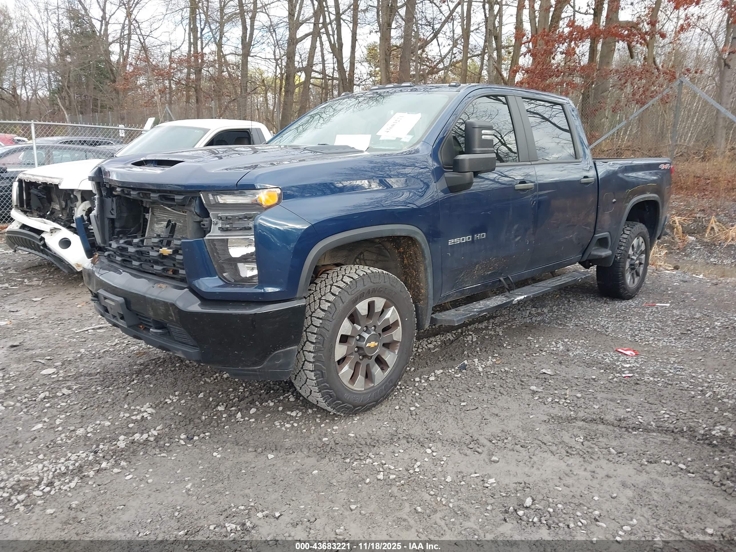 CHEVROLET SILVERADO image 2