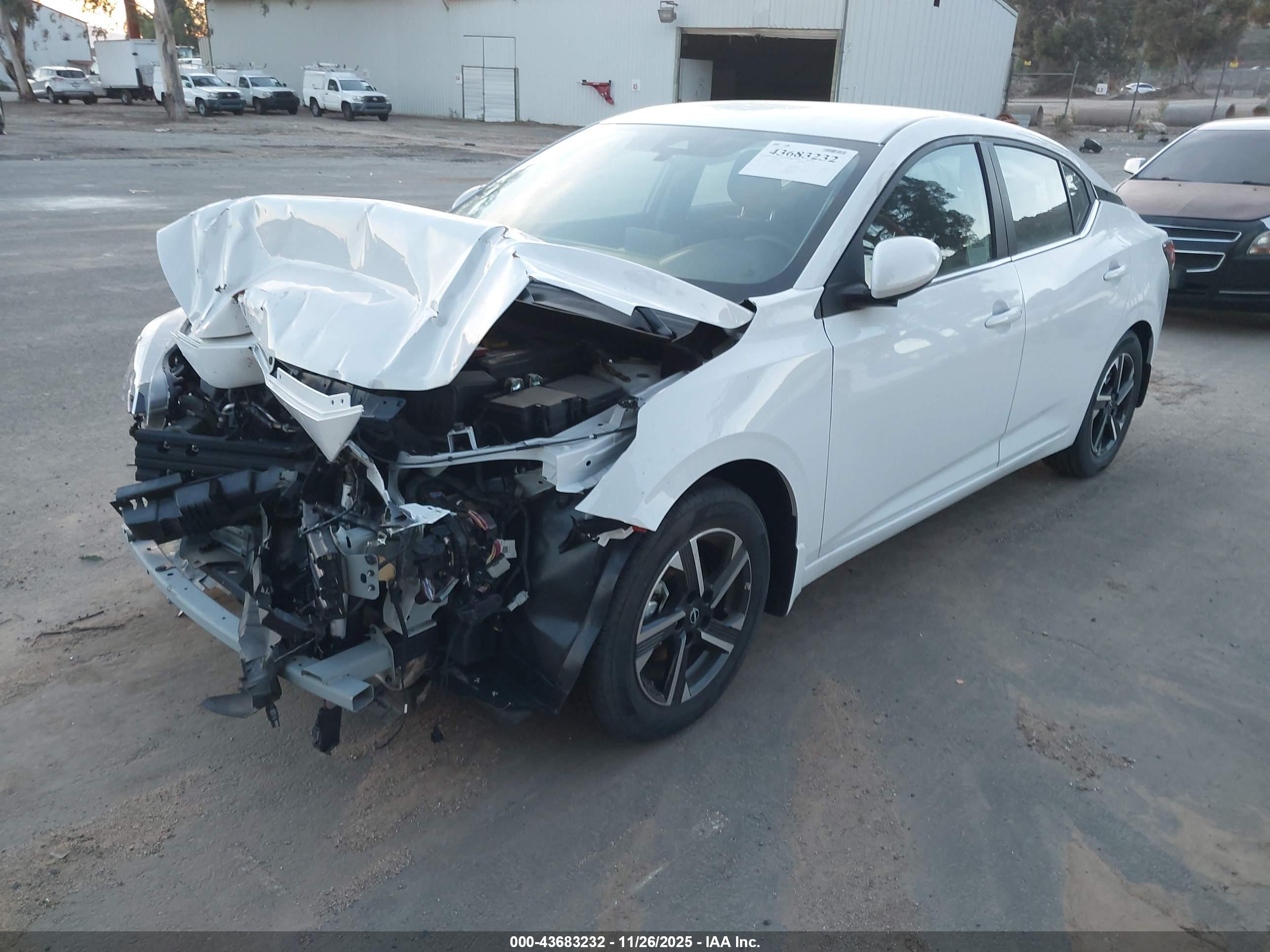 NISSAN SENTRA image 2