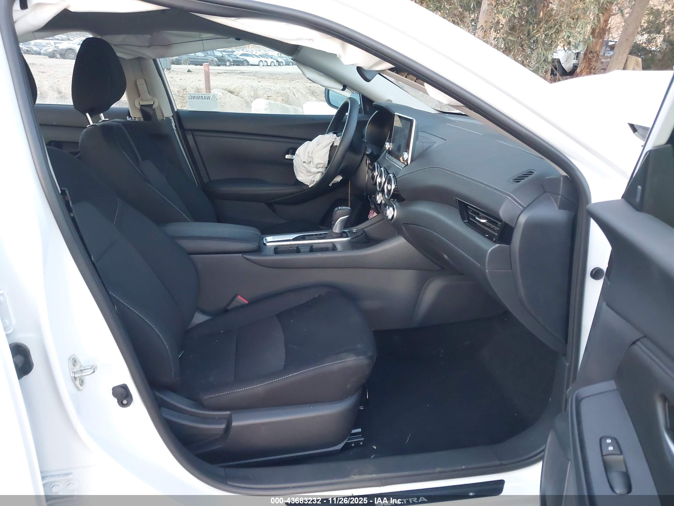 NISSAN SENTRA image 5