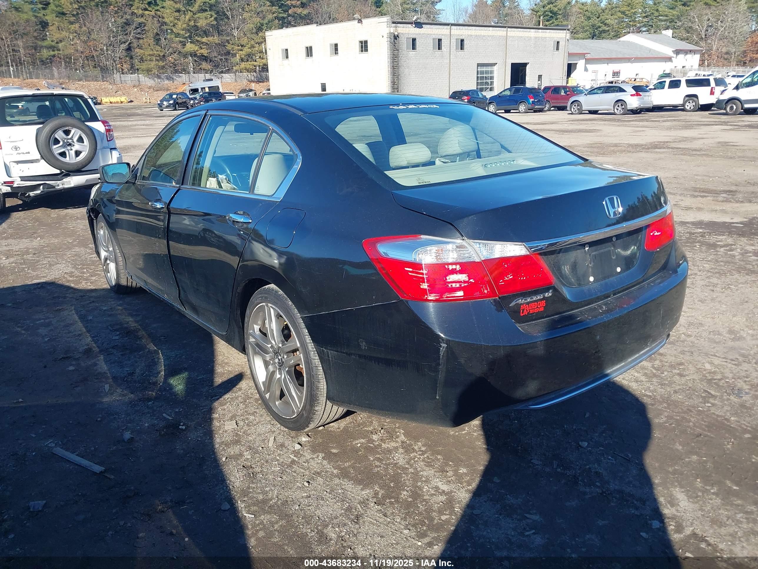HONDA ACCORD image 3