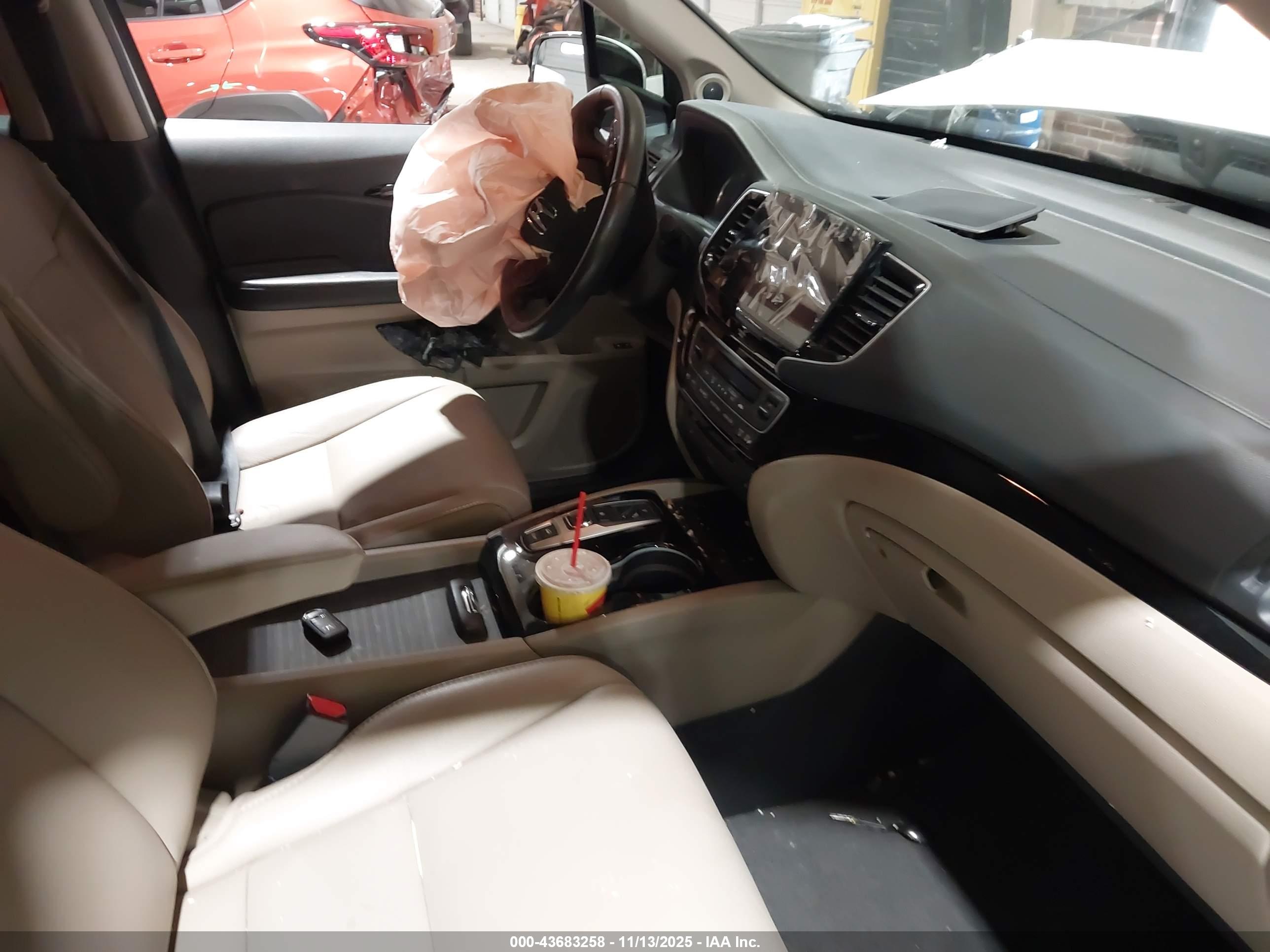 HONDA PILOT image 5