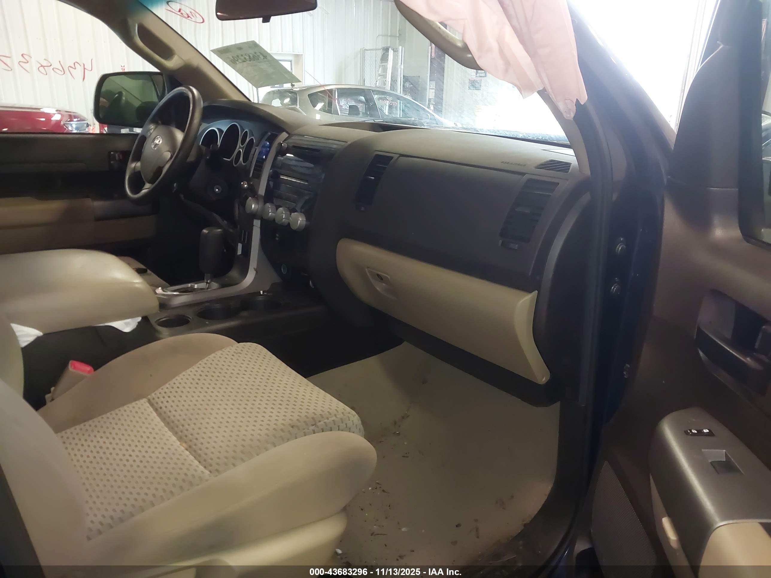 TOYOTA TUNDRA image 5