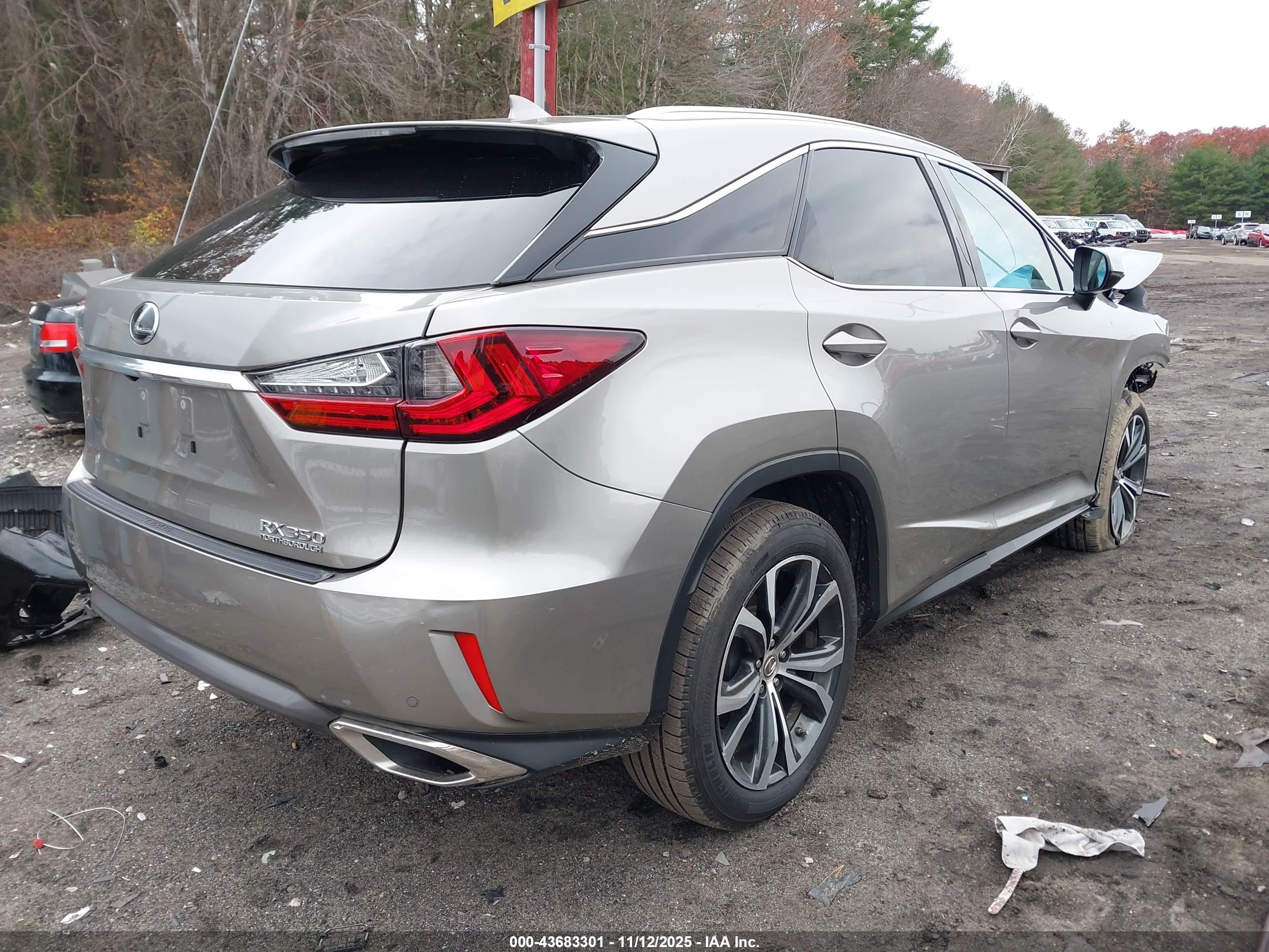 LEXUS RX image 4