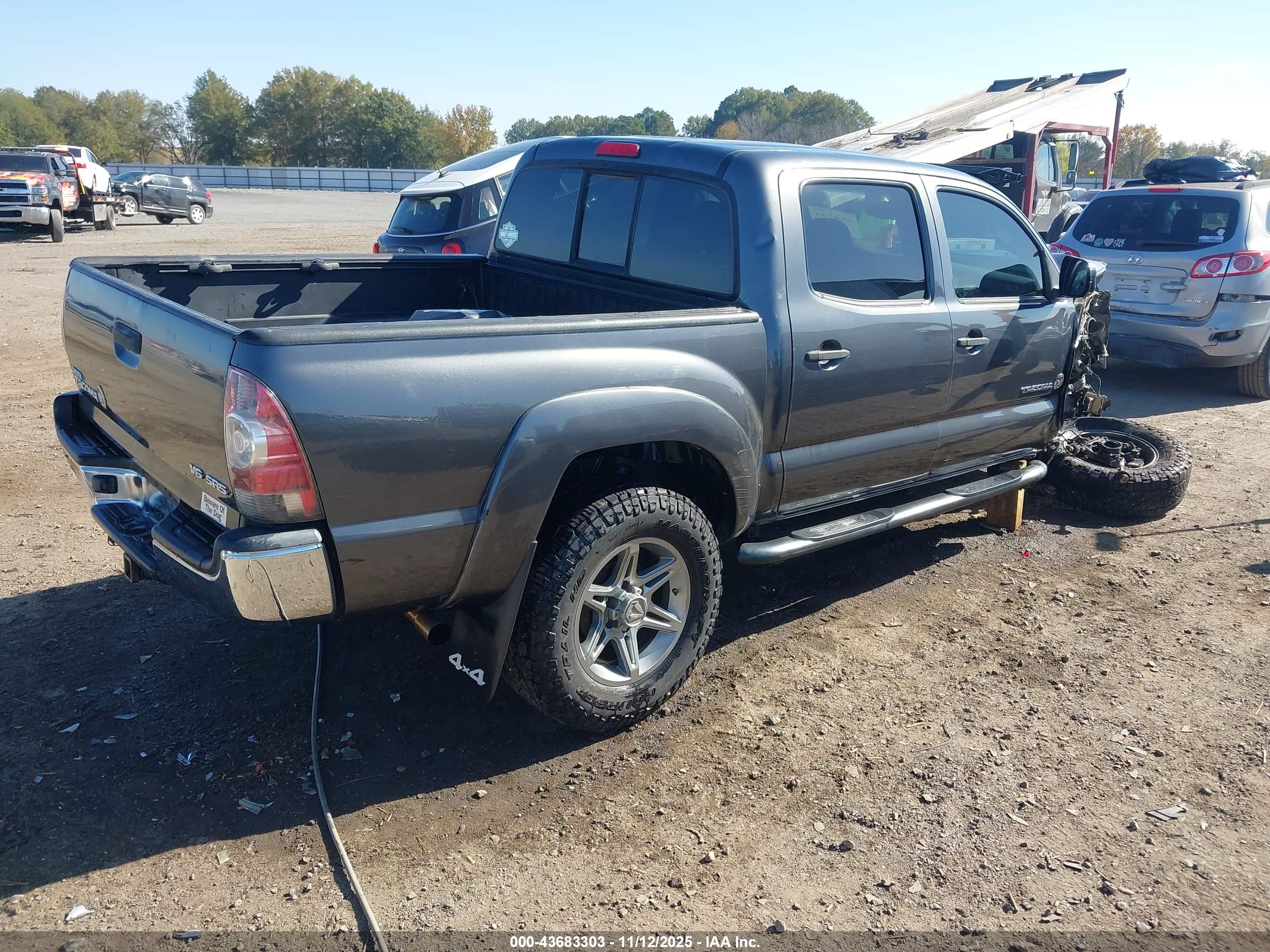 TOYOTA TACOMA image 4