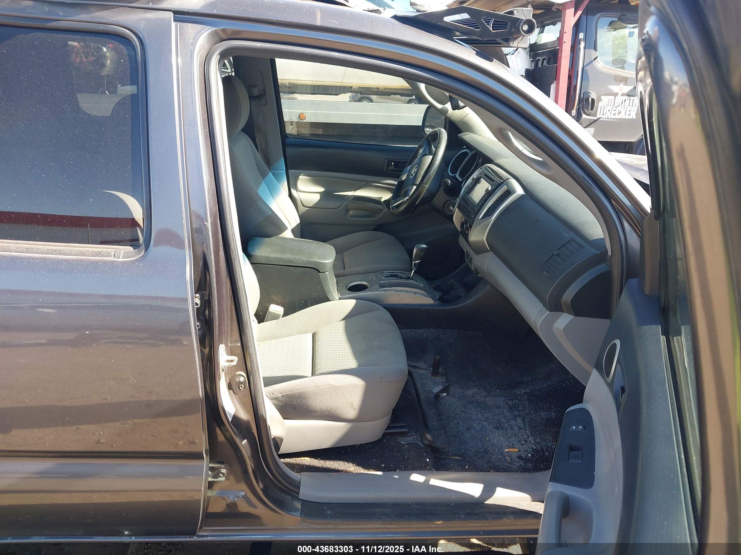 TOYOTA TACOMA image 5