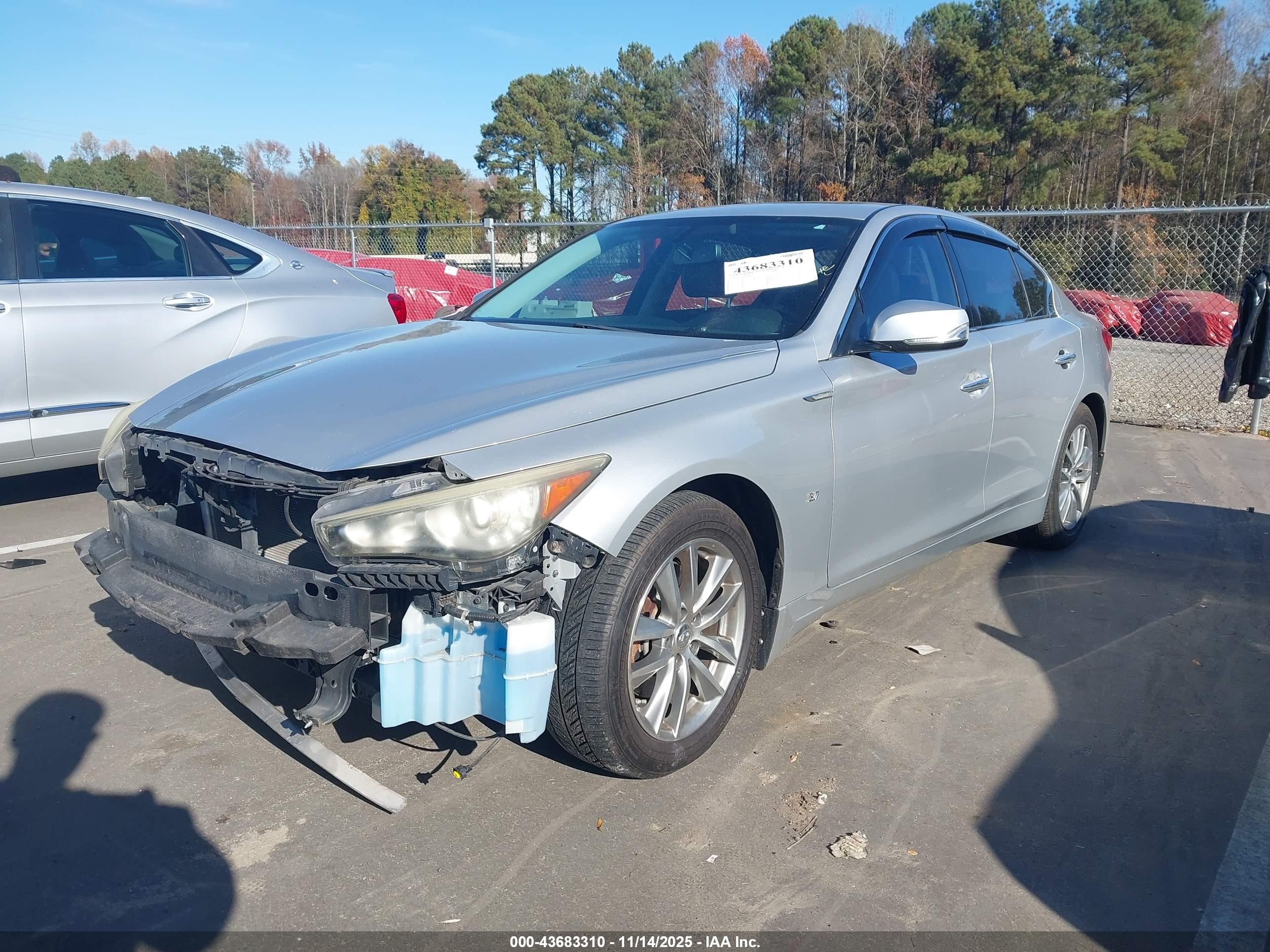 INFINITI Q50 image 2