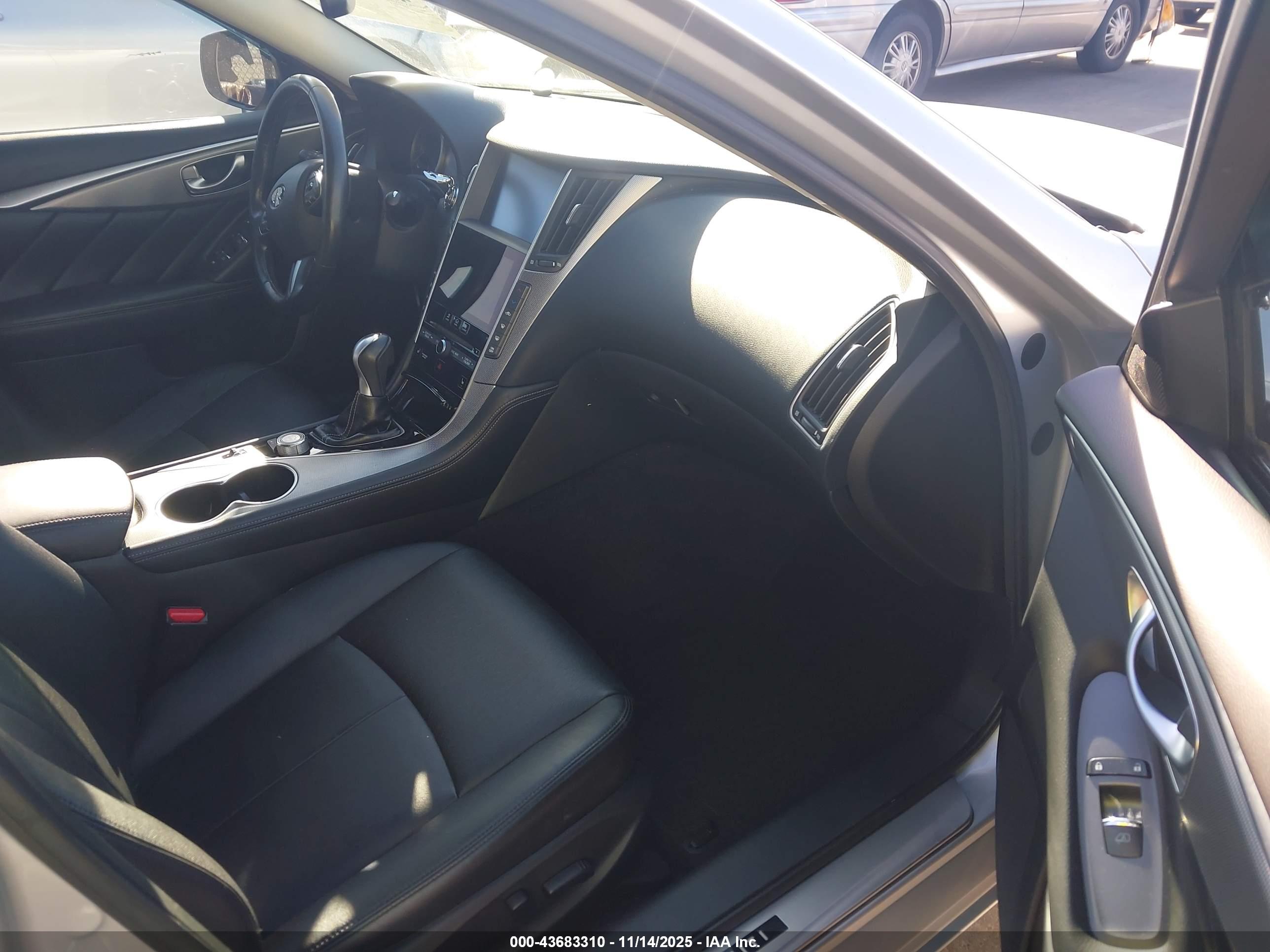 INFINITI Q50 image 5
