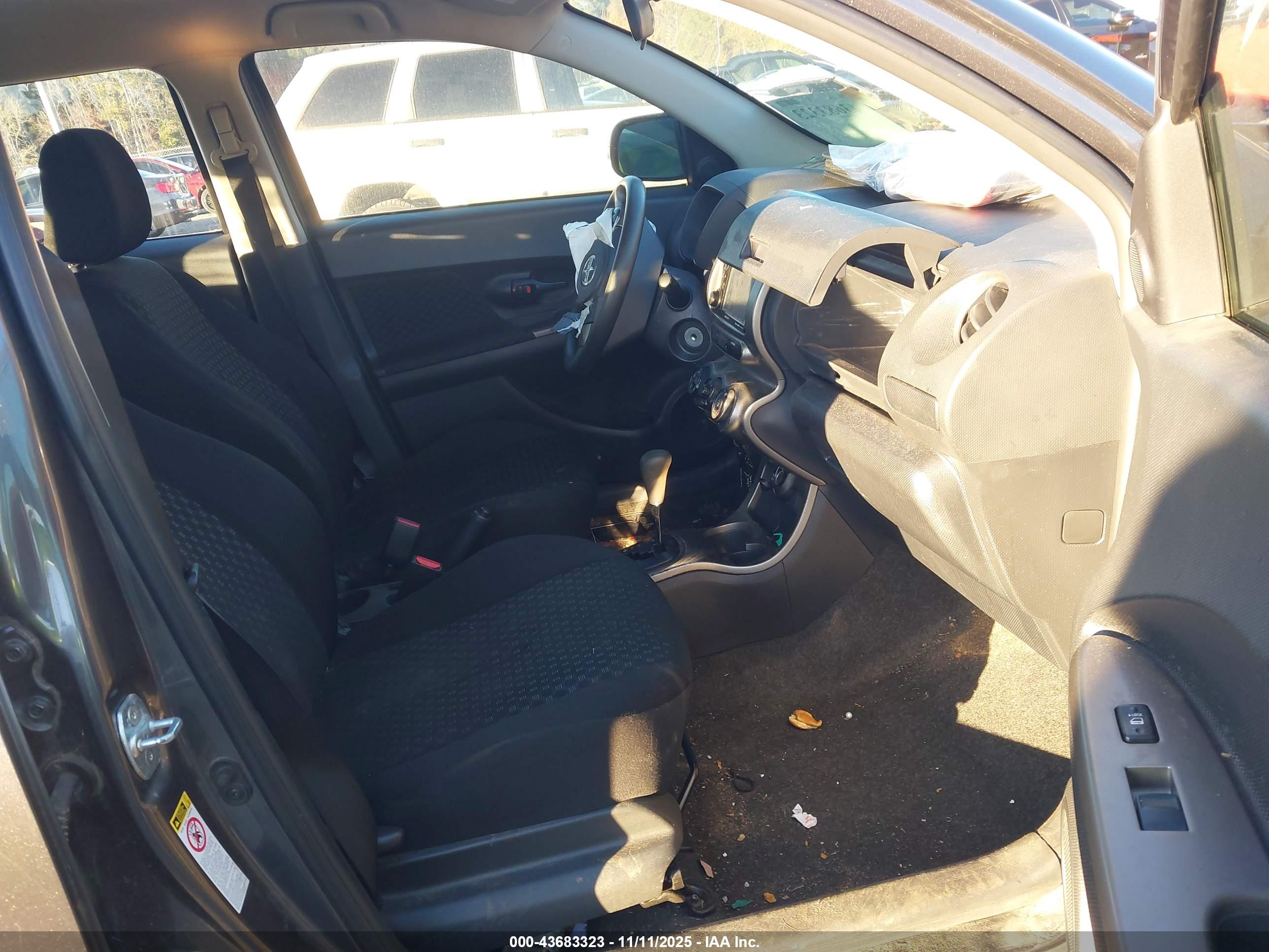 SCION XD image 5