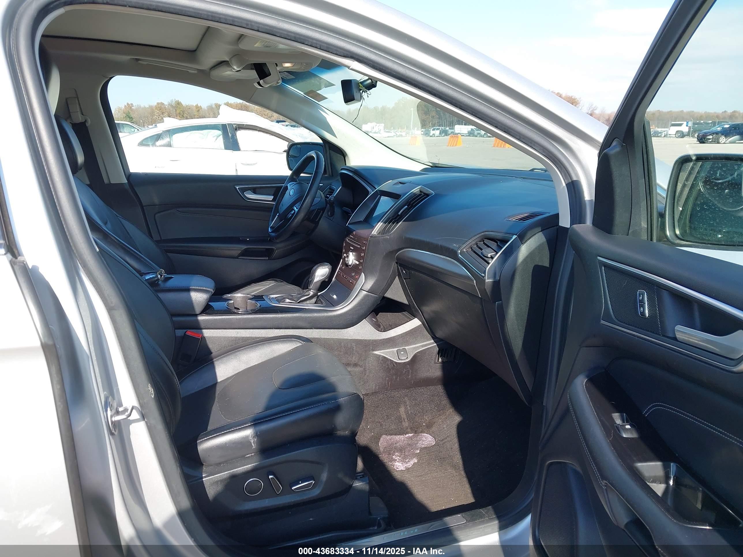 FORD EDGE image 5