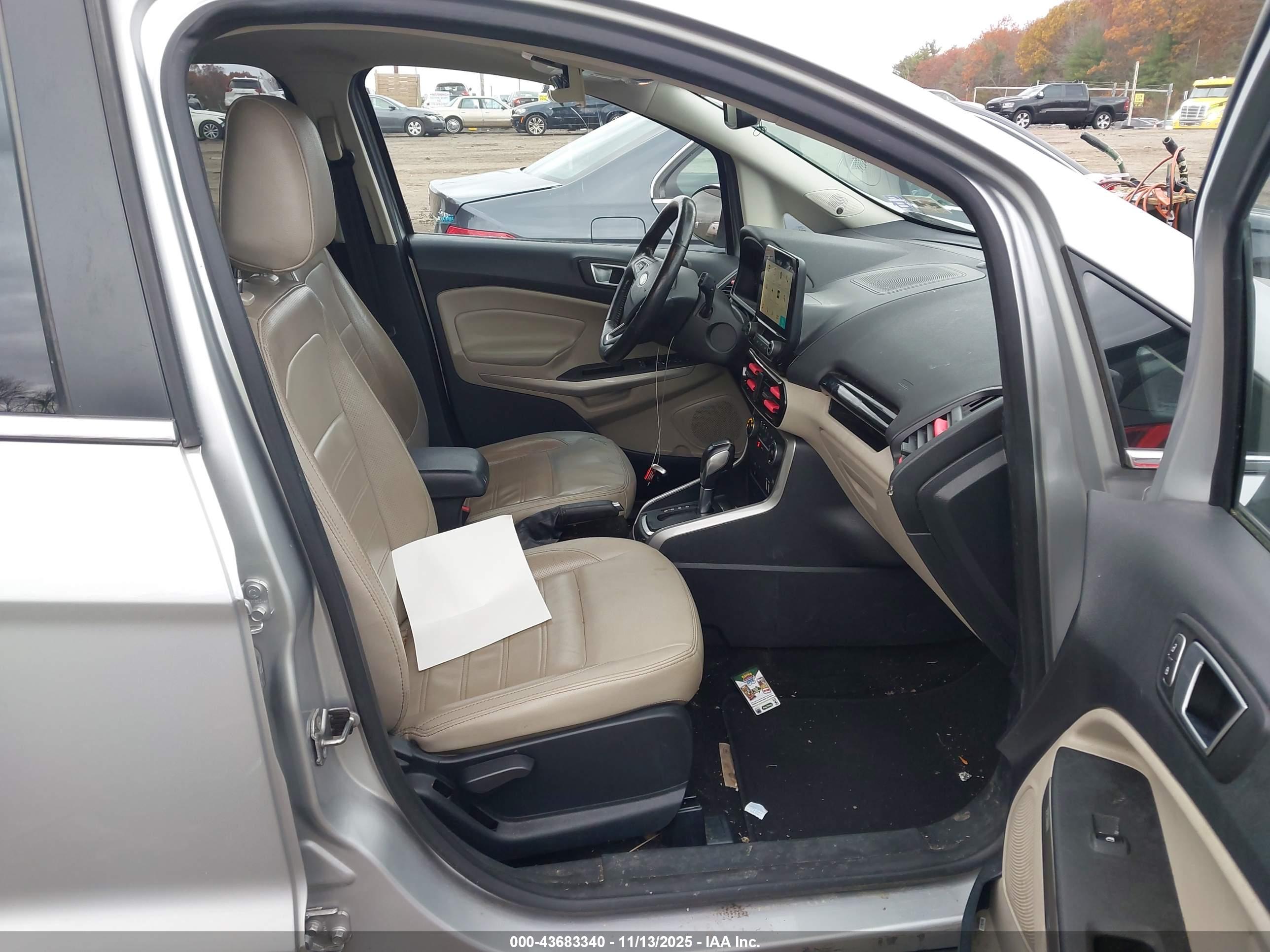 FORD ECOSPORT image 5