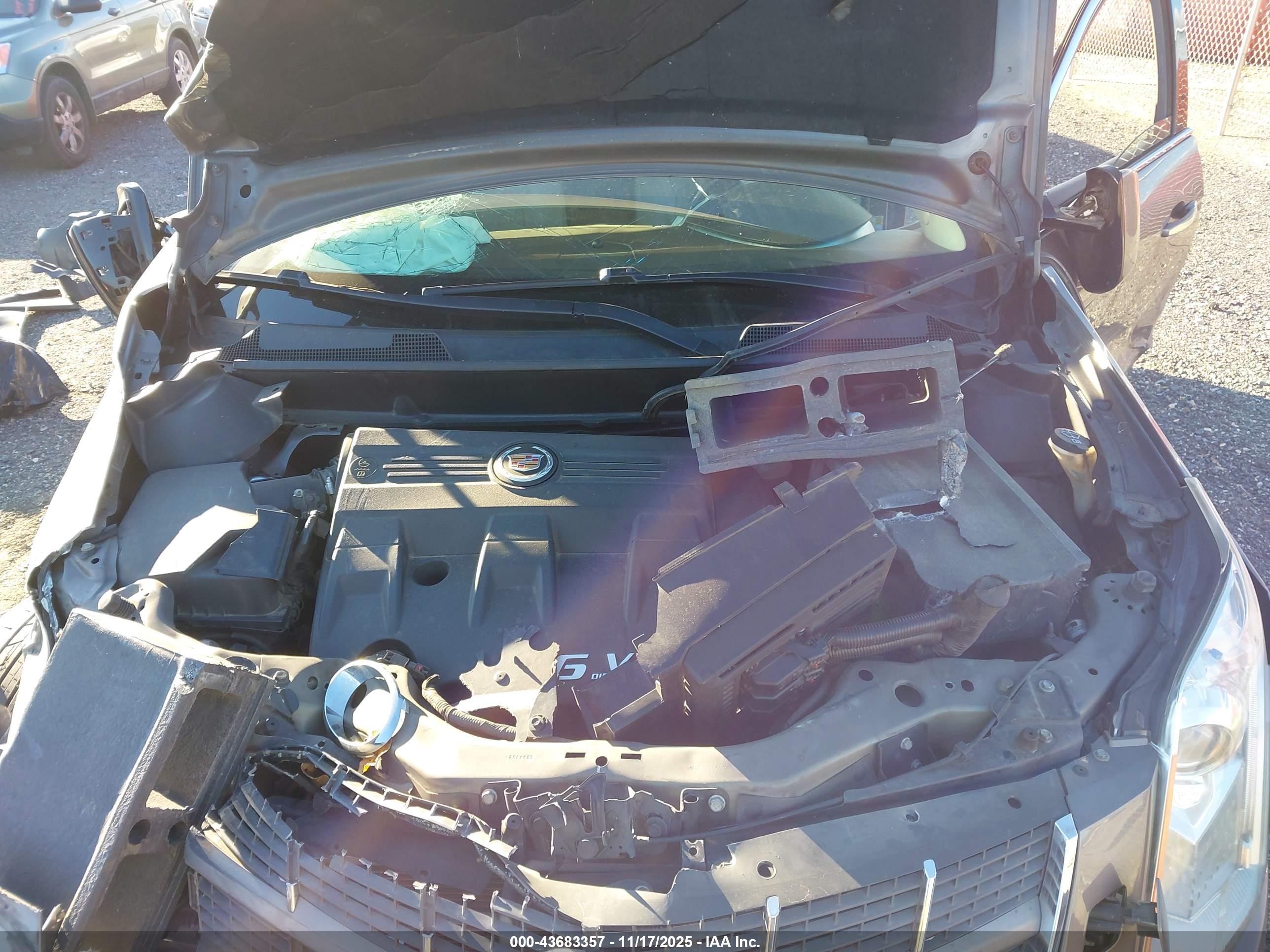 CADILLAC SRX image 10
