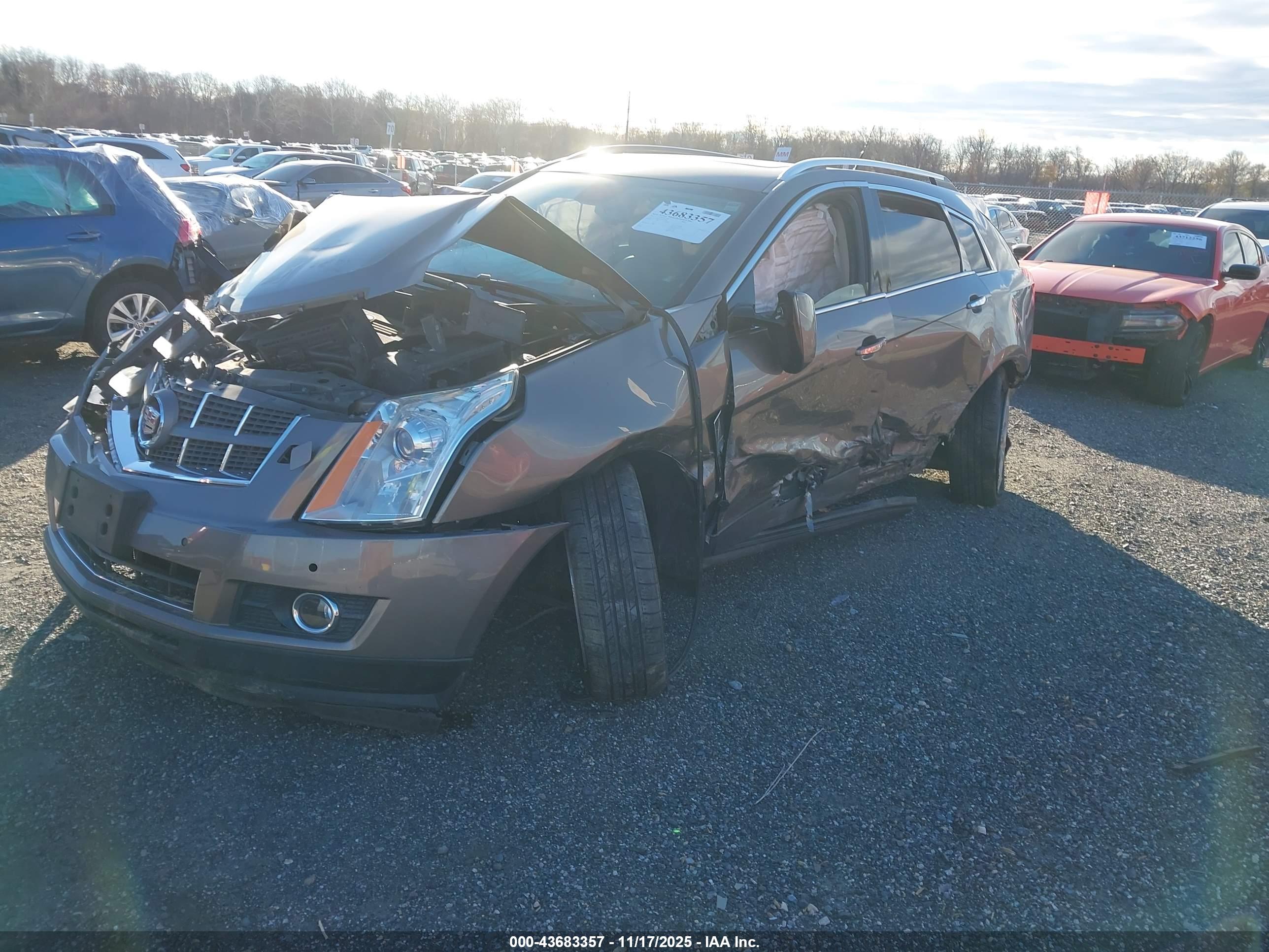 CADILLAC SRX image 2