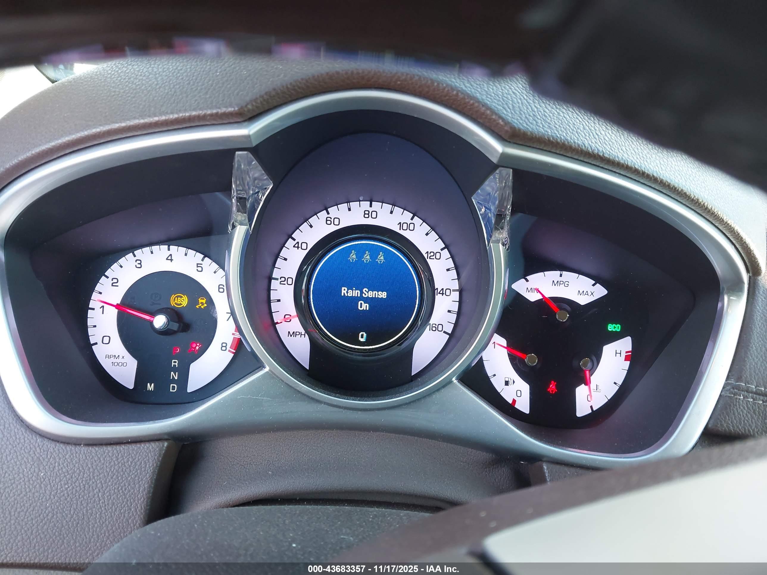 CADILLAC SRX image 7