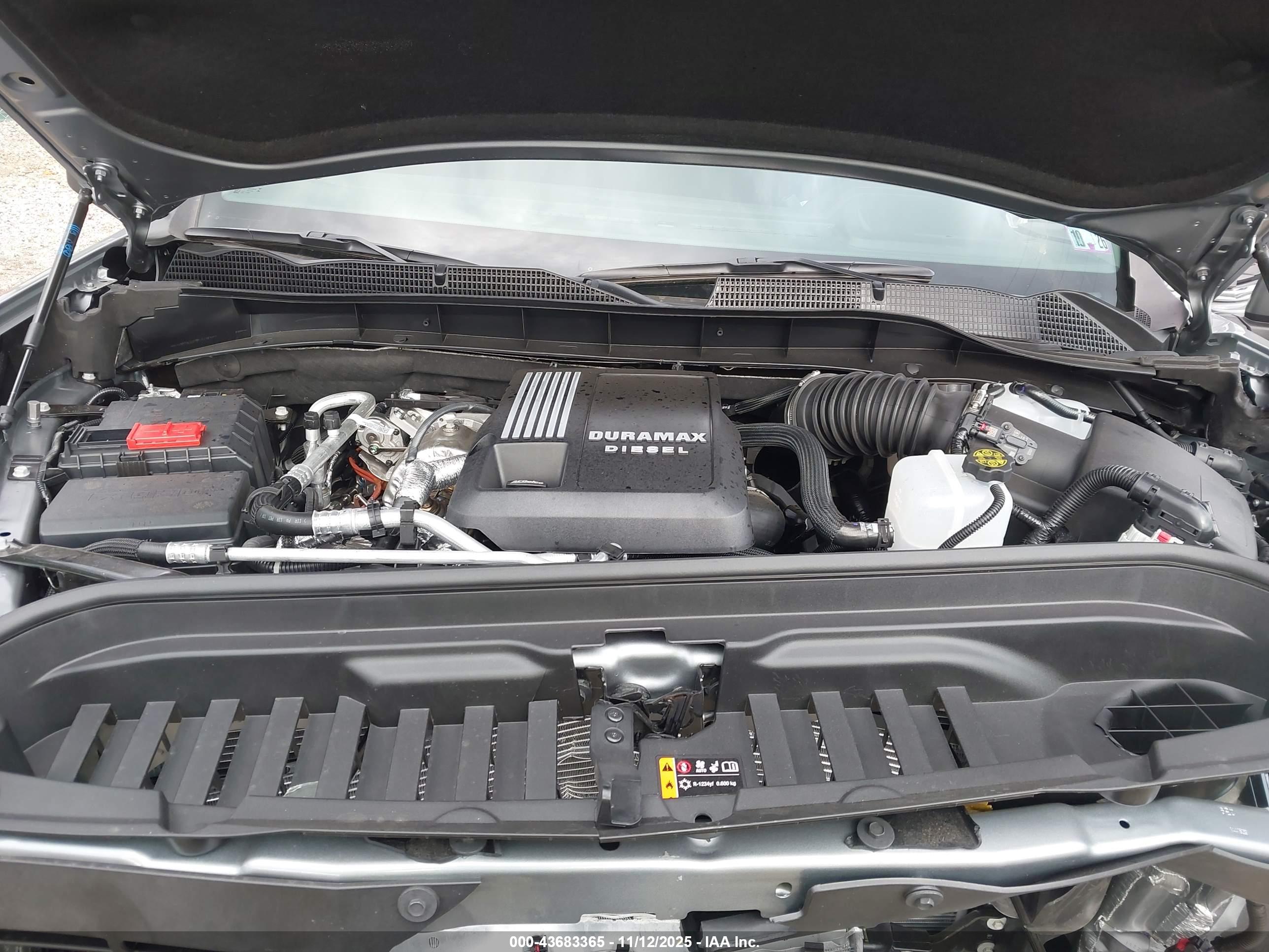 GMC SIERRA image 10