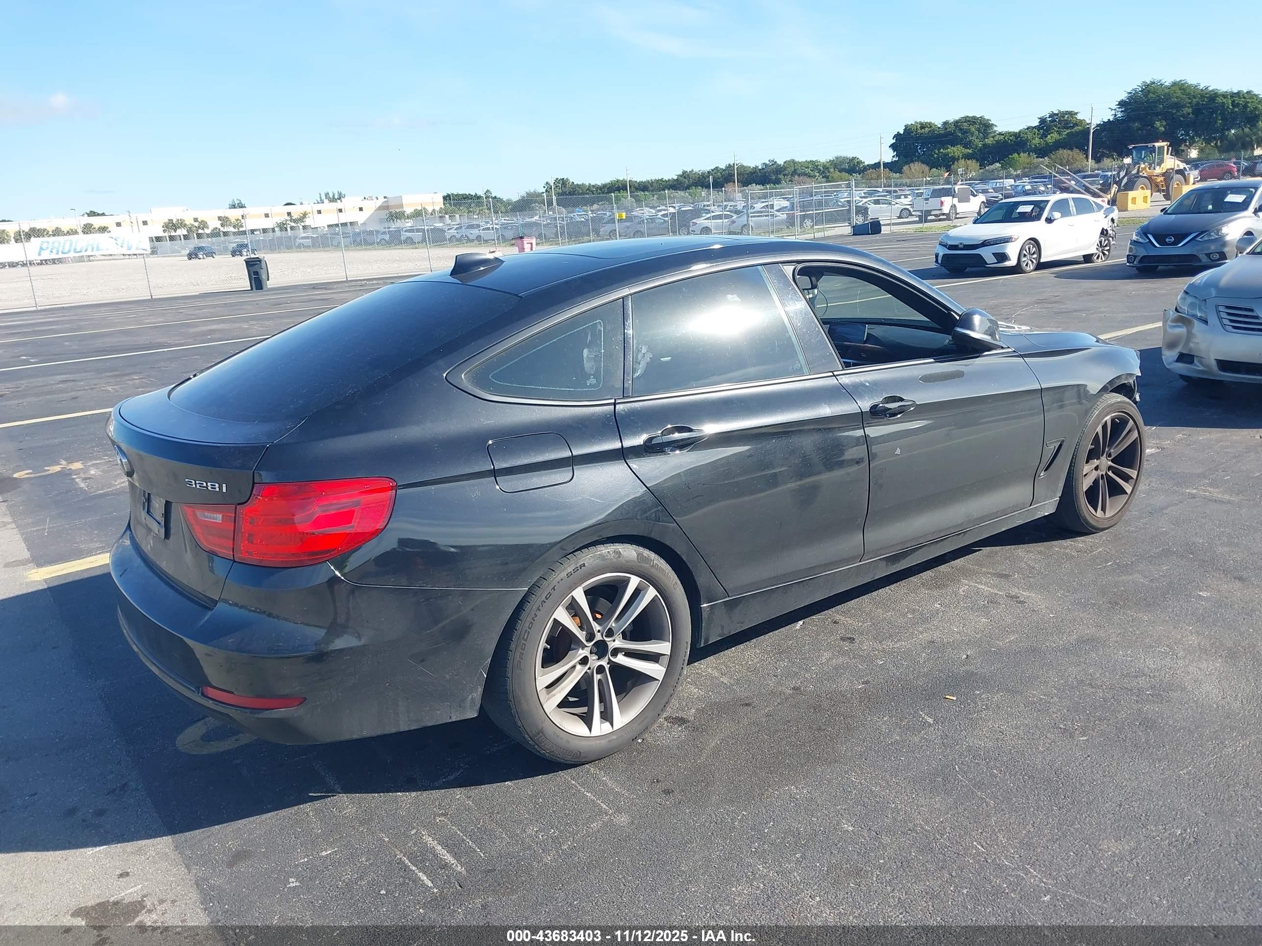 BMW 328I image 4