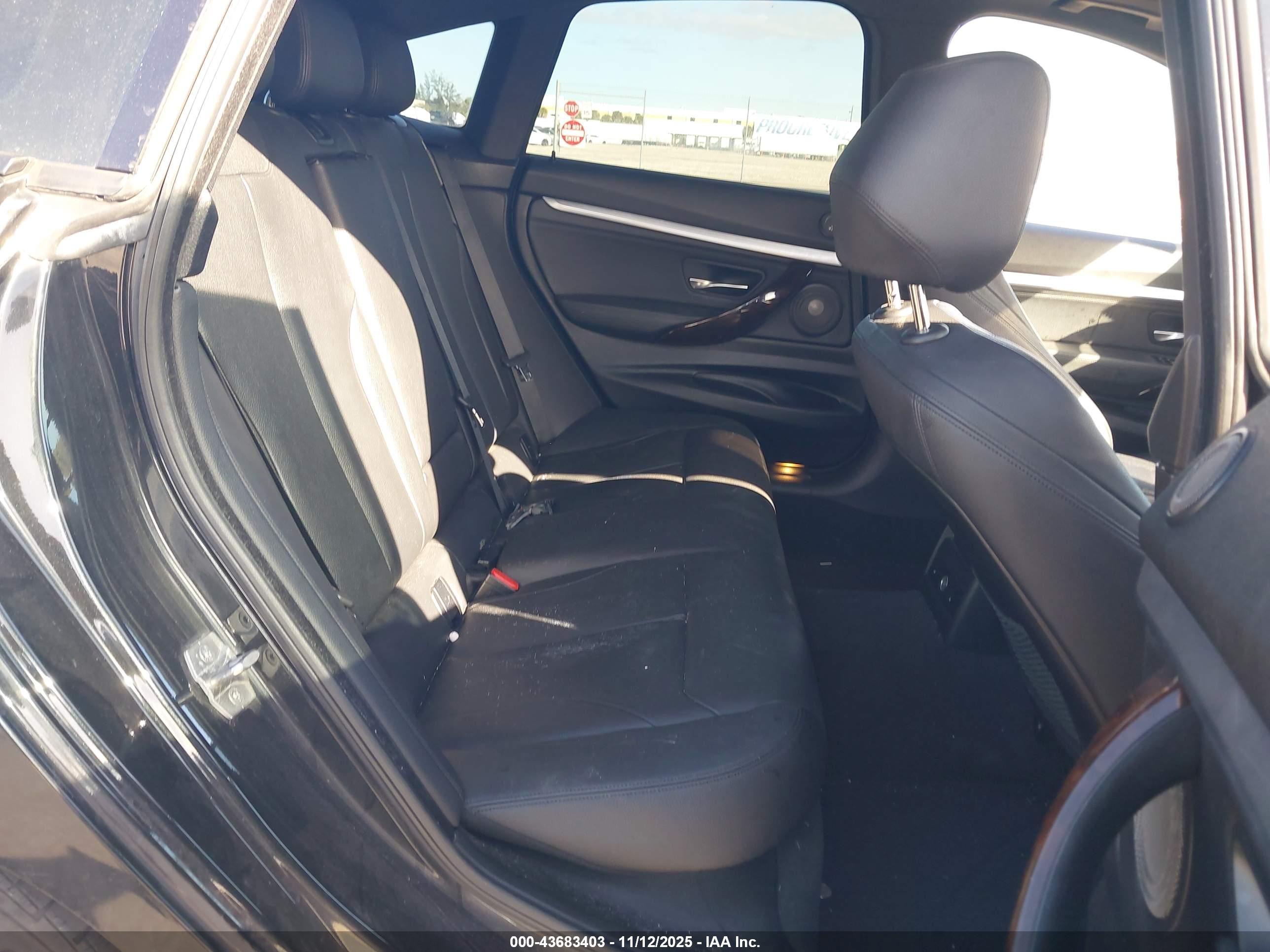 BMW 328I image 8