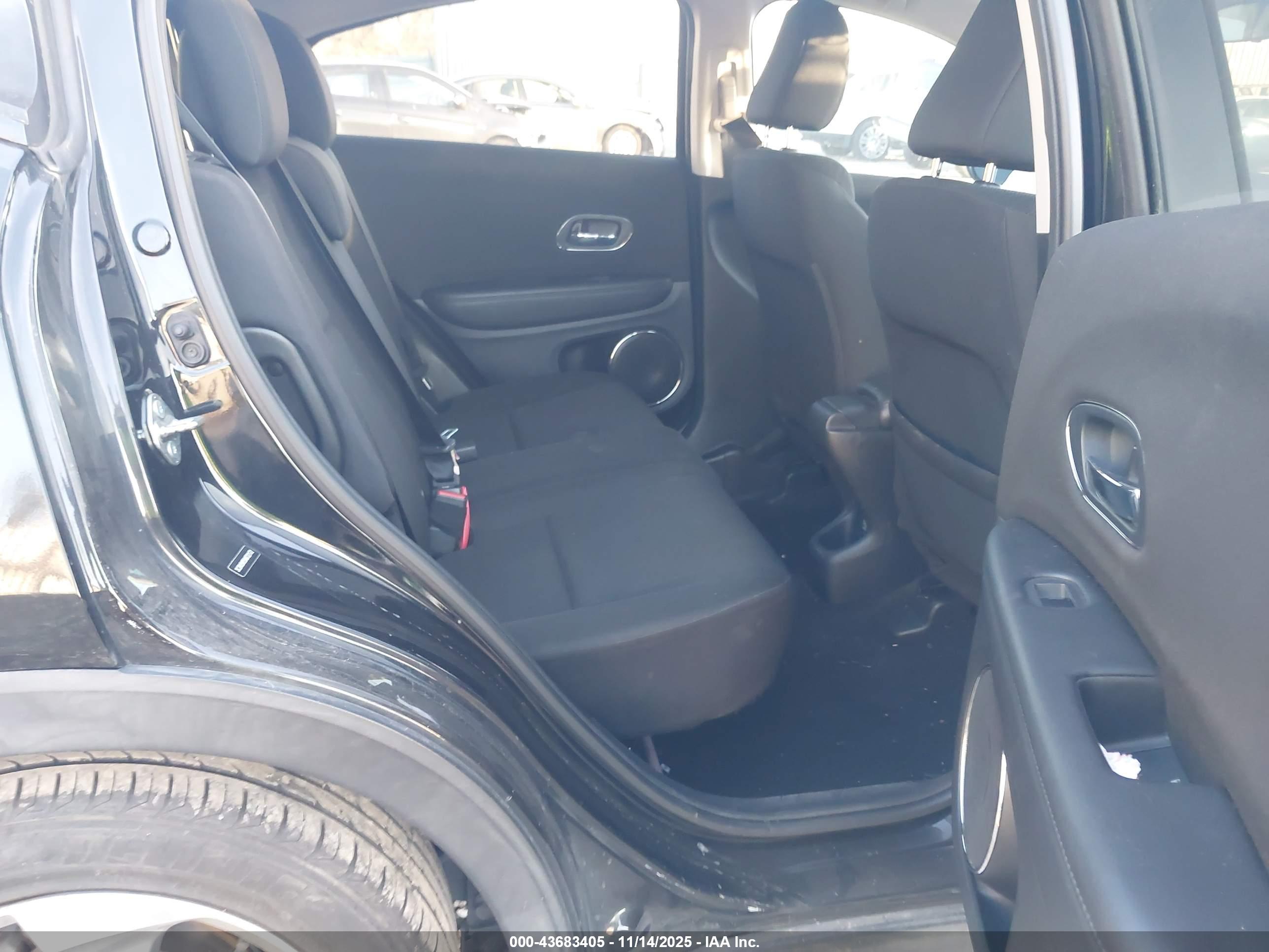 HONDA HR-V image 8