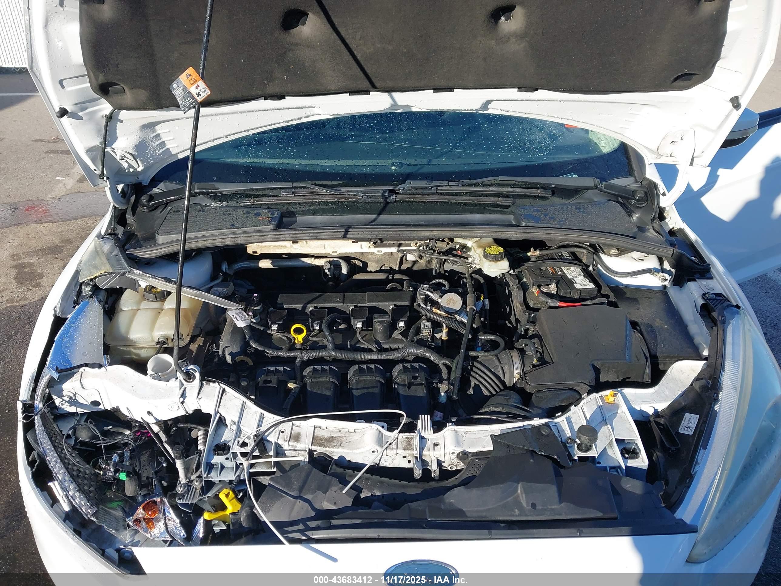 FORD FOCUS image 10