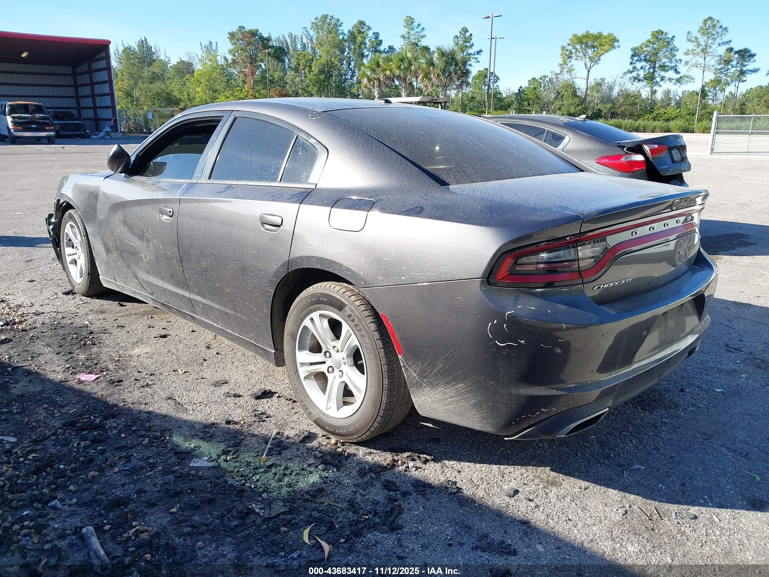 DODGE CHARGER image 3