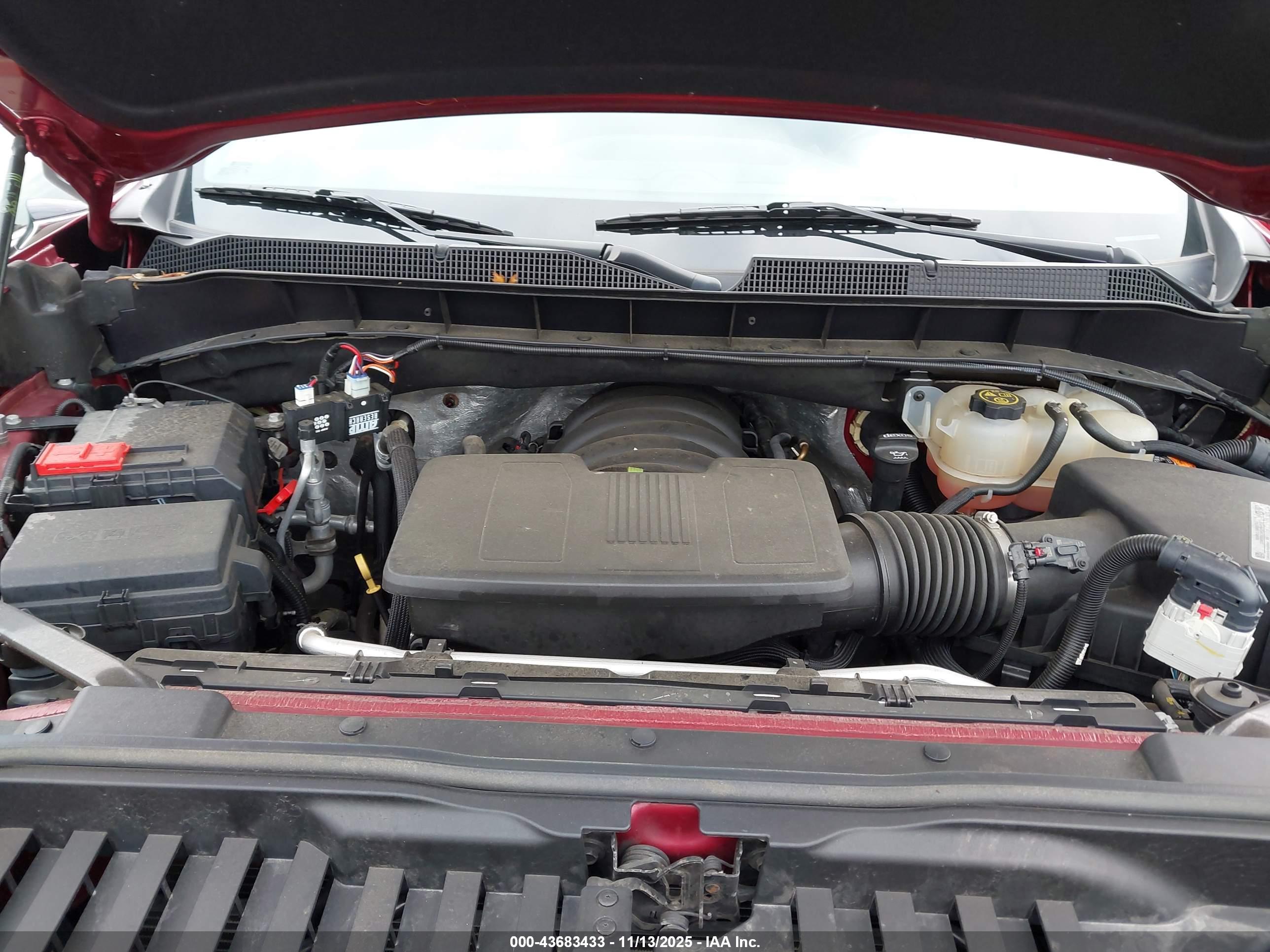 CHEVROLET SILVERADO image 10