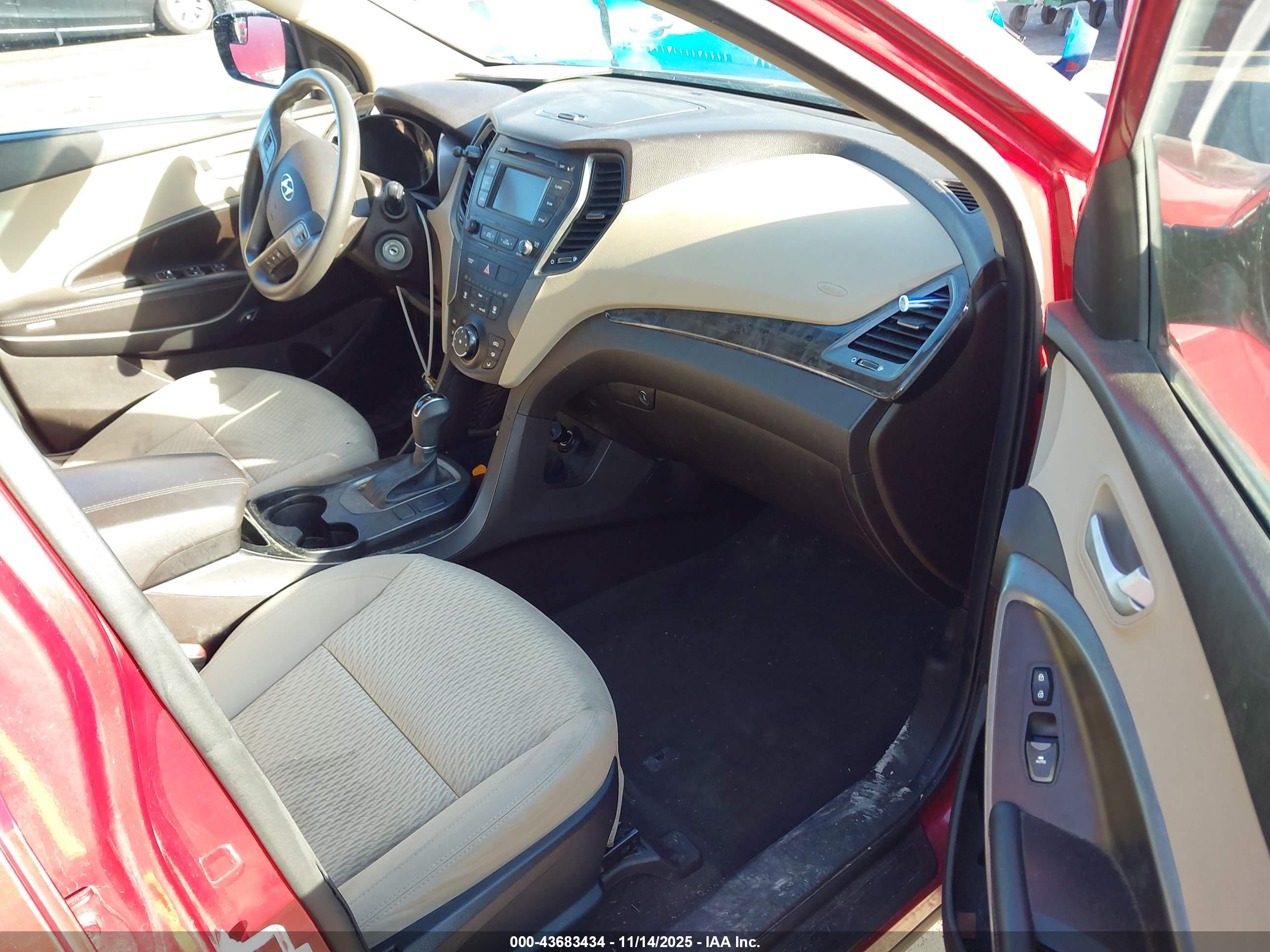 HYUNDAI SANTA image 5