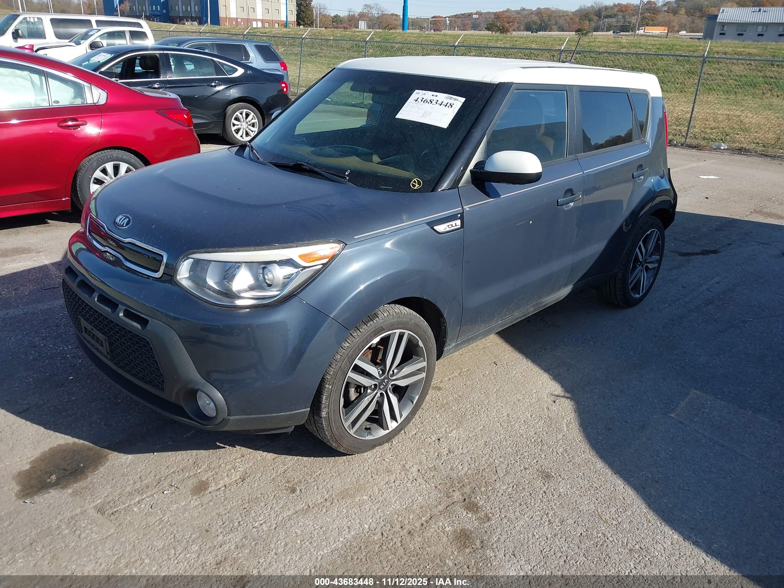 KIA SOUL image 2