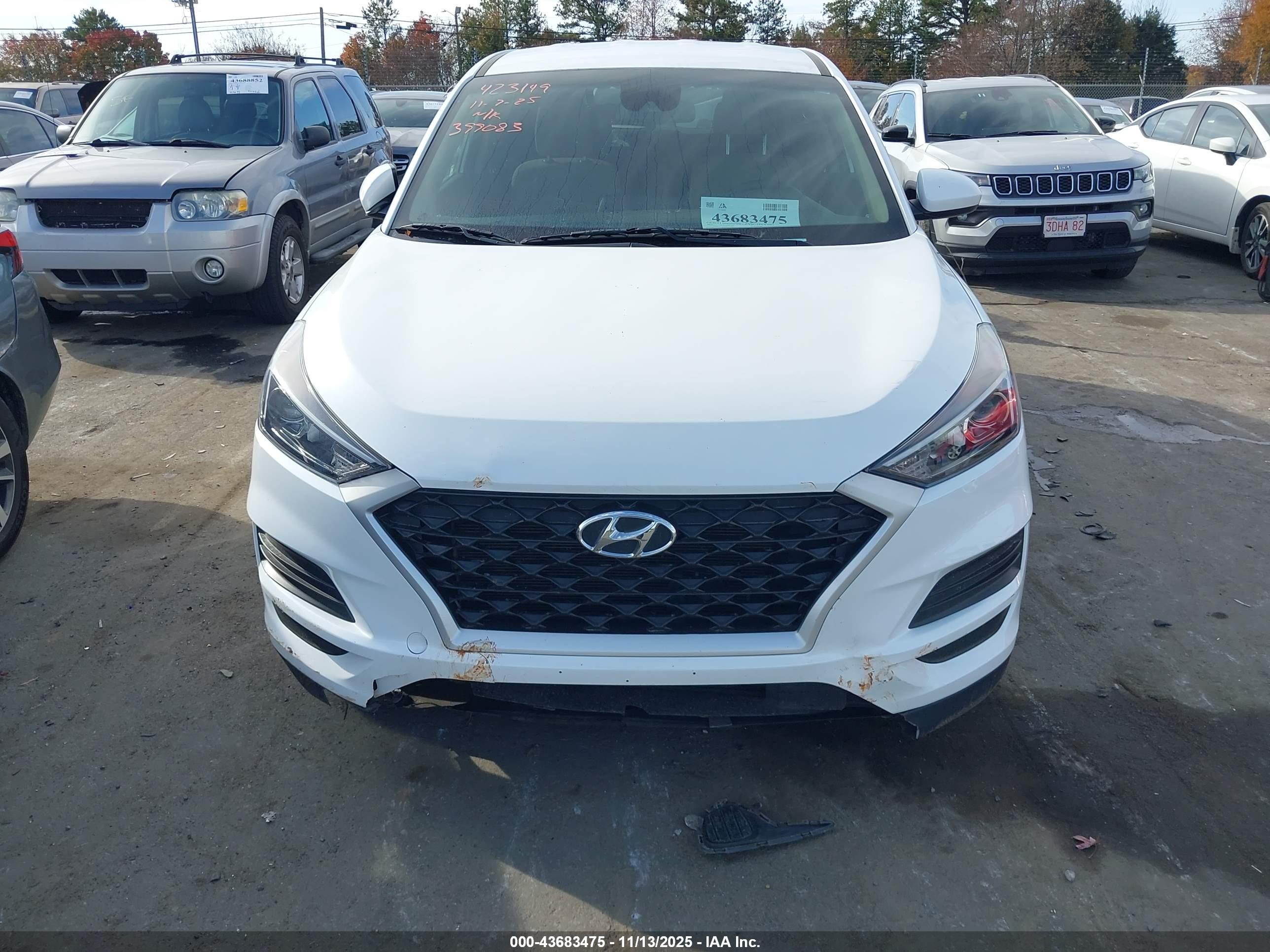 HYUNDAI TUCSON image 6
