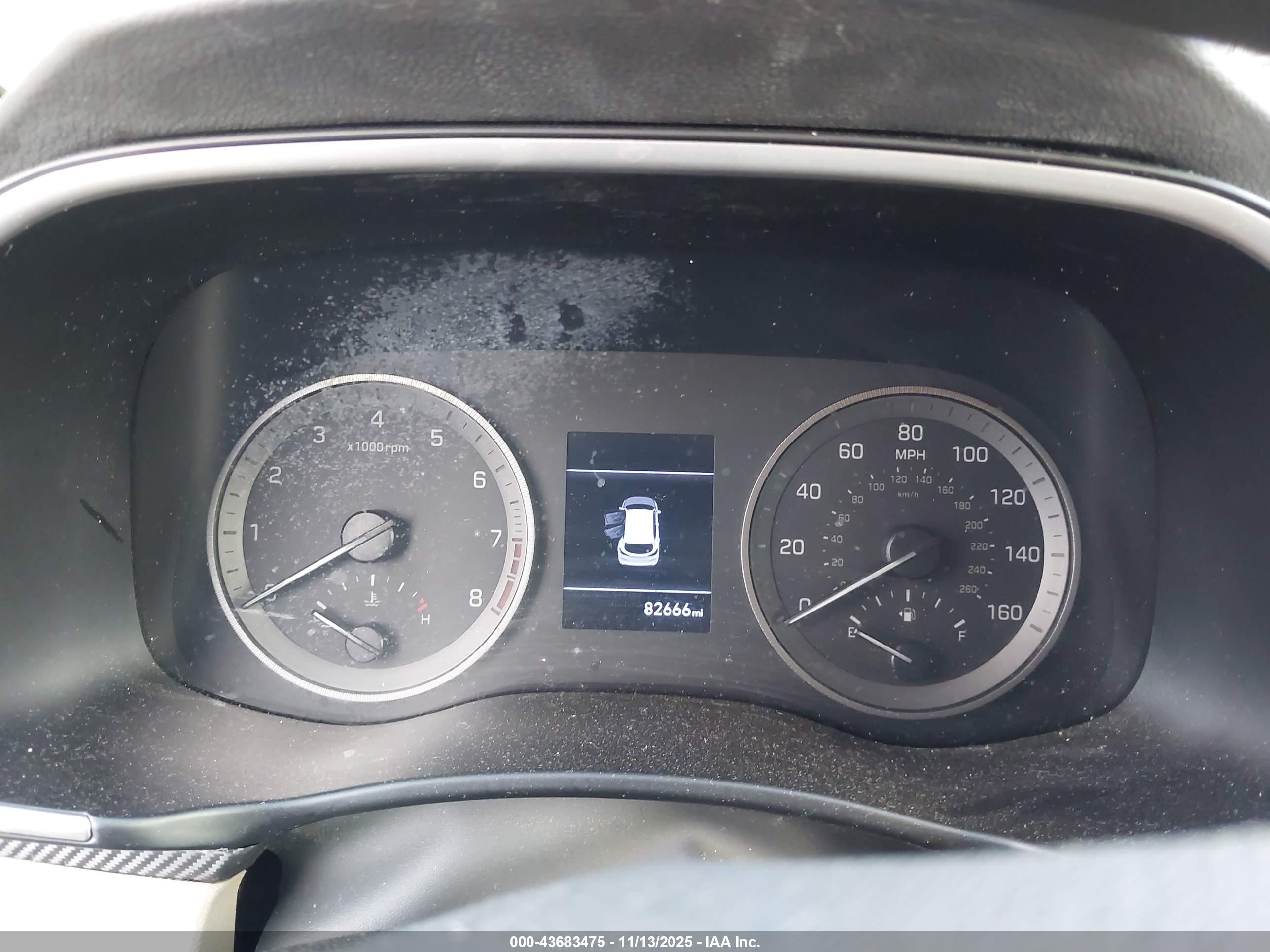 HYUNDAI TUCSON image 7