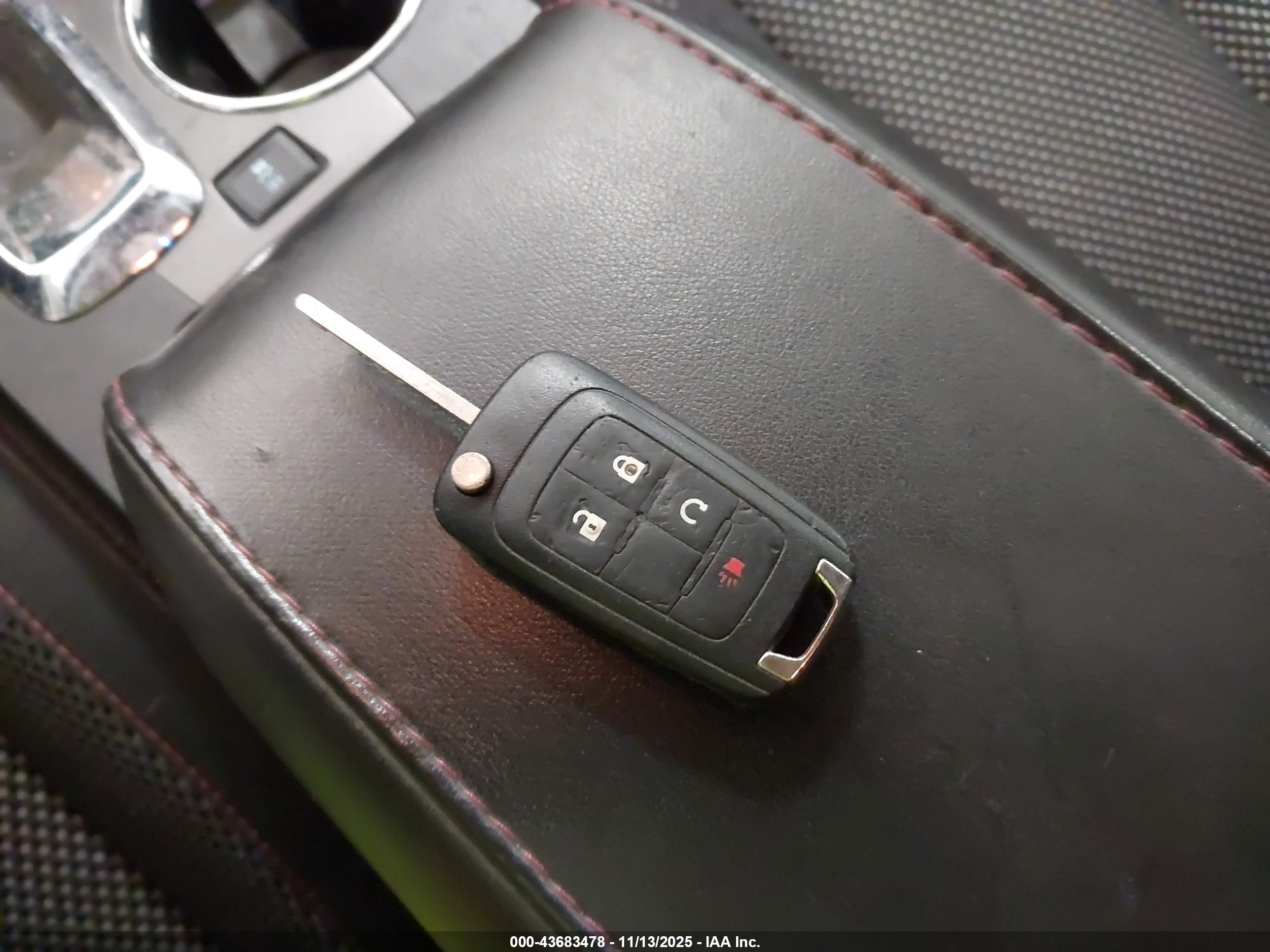 CHEVROLET EQUINOX image 11