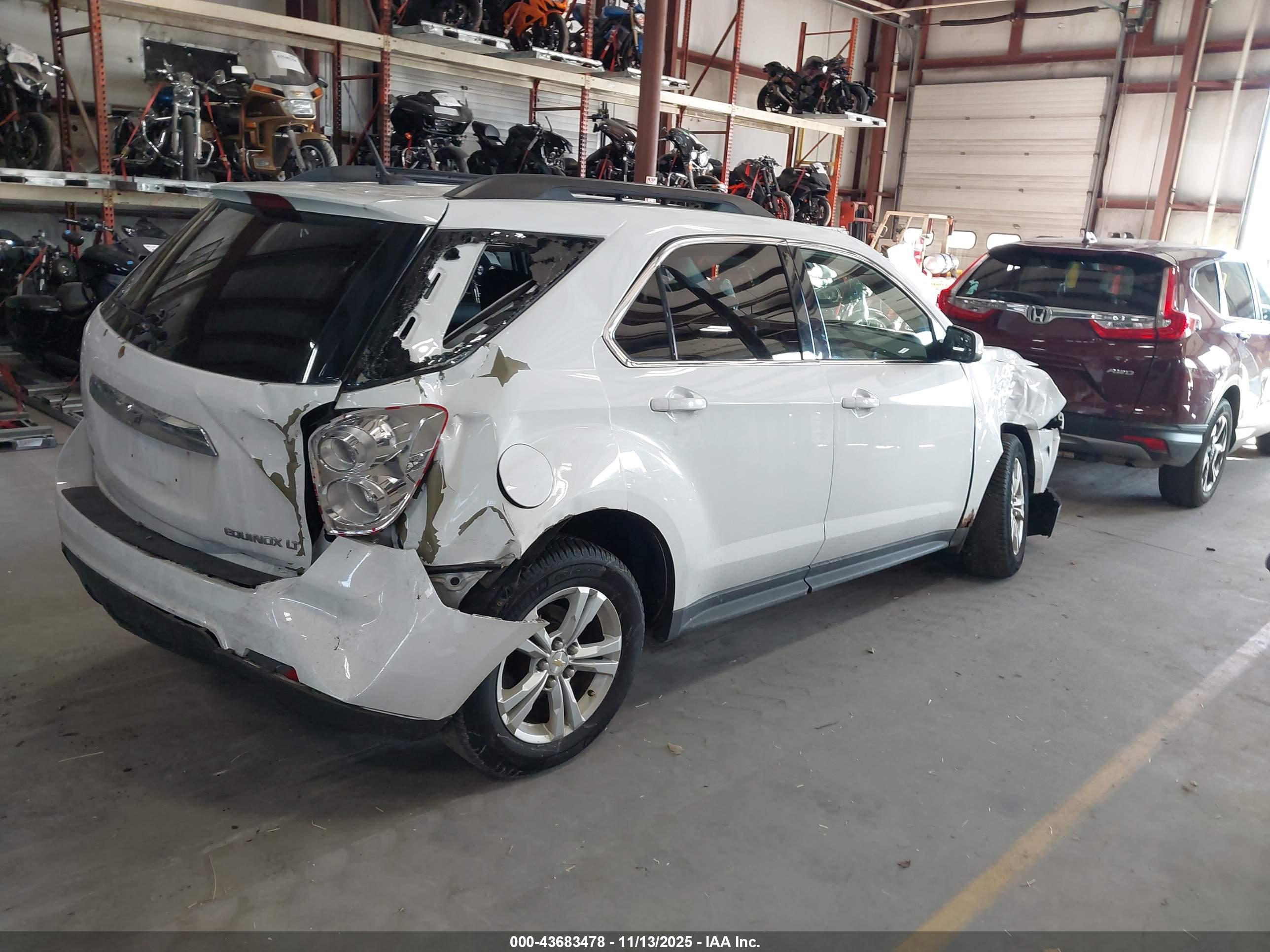 CHEVROLET EQUINOX image 4
