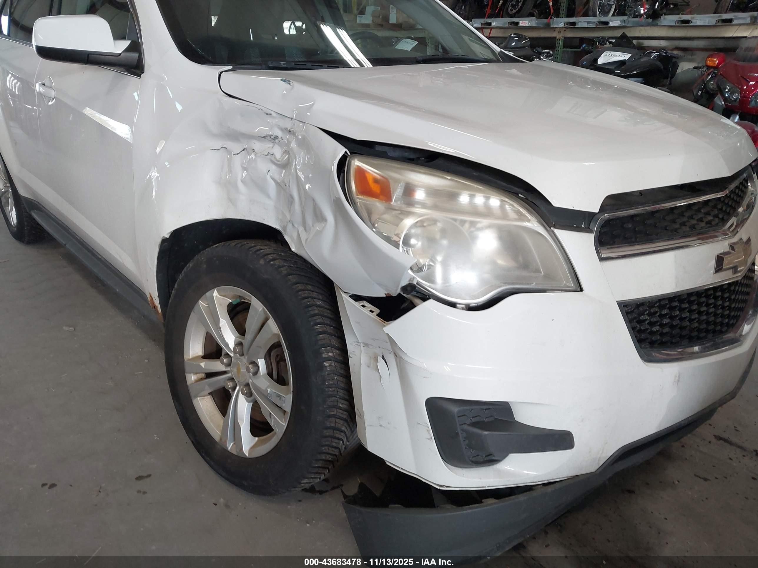 CHEVROLET EQUINOX image 6