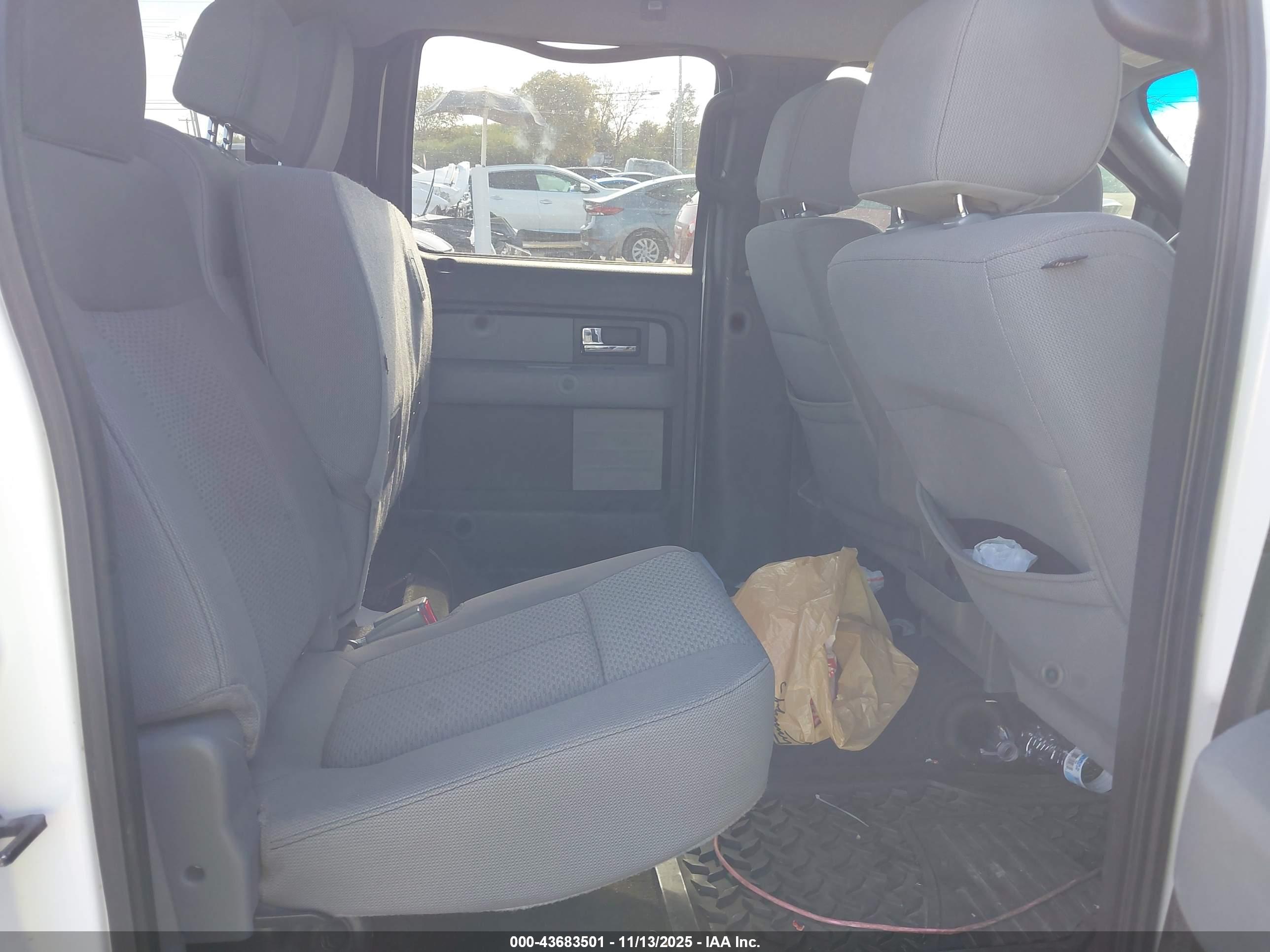 FORD F-150 image 8