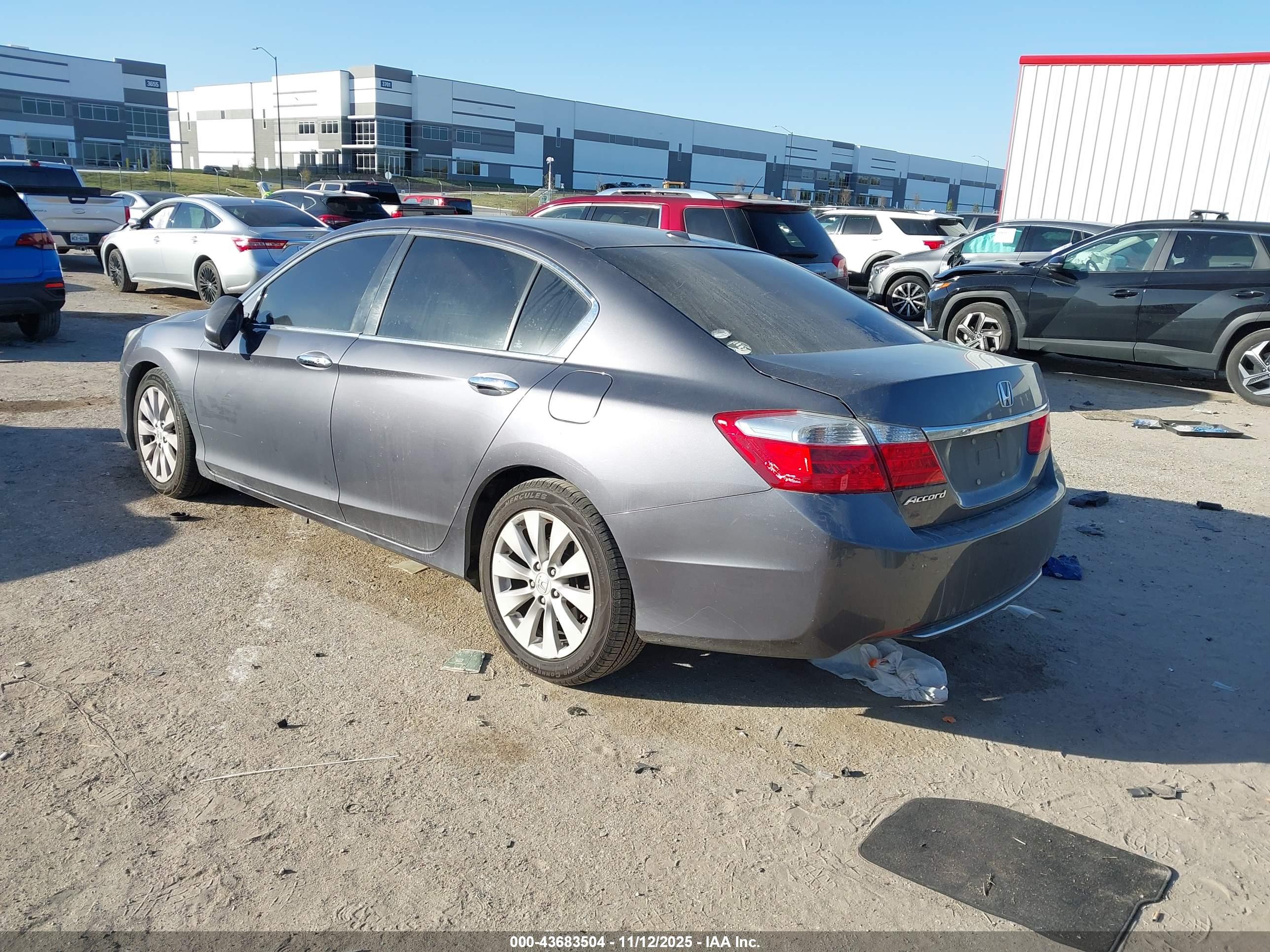 HONDA ACCORD image 3