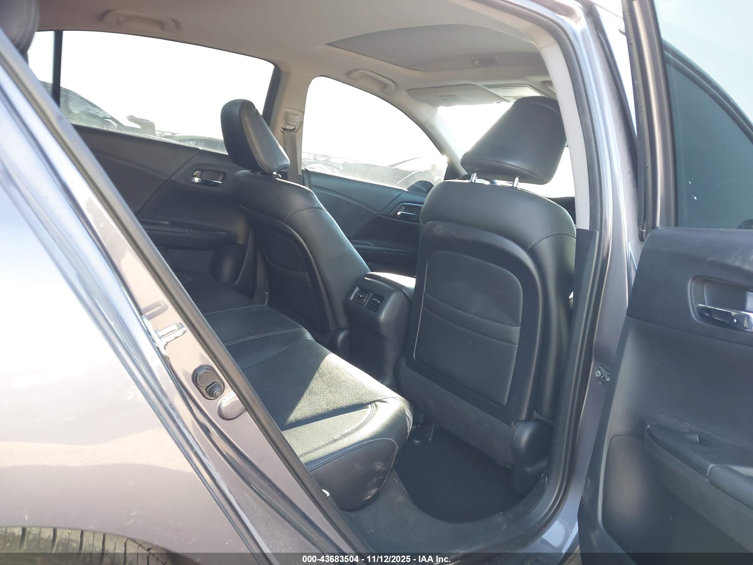 HONDA ACCORD image 8