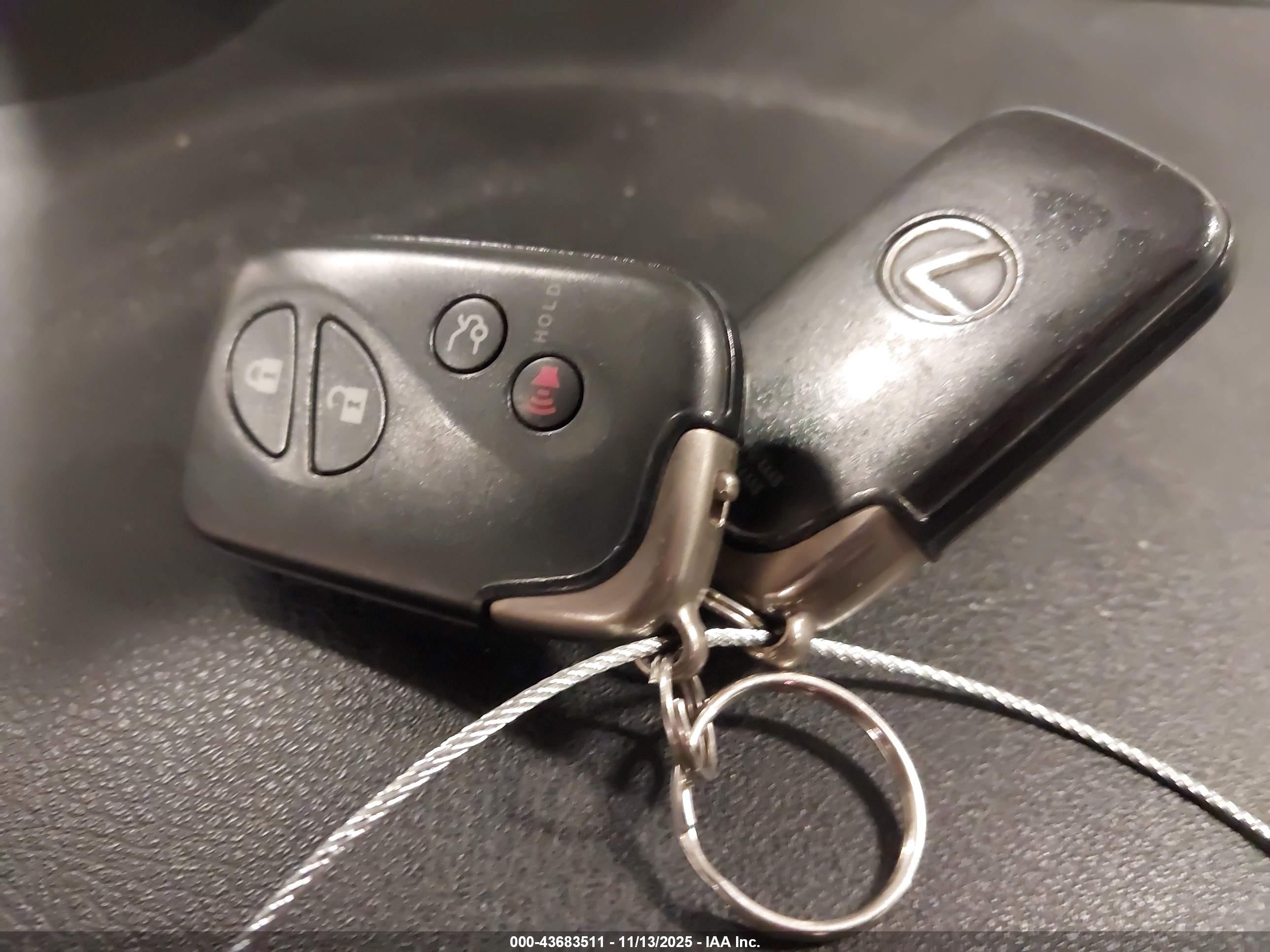 LEXUS ES image 11