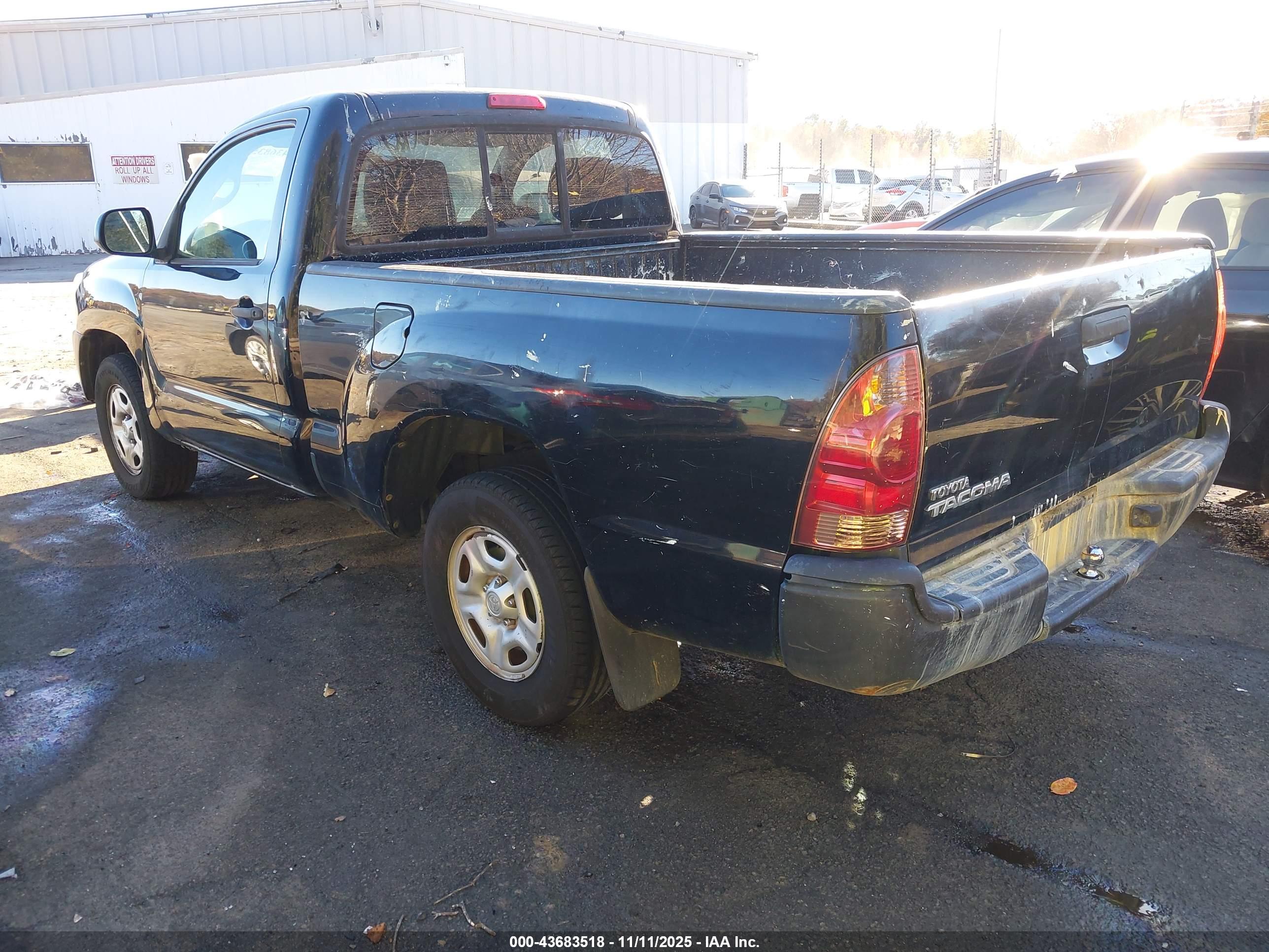 TOYOTA TACOMA image 3