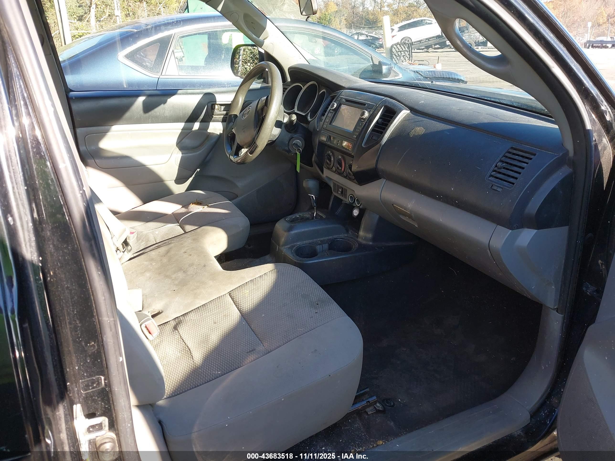 TOYOTA TACOMA image 5