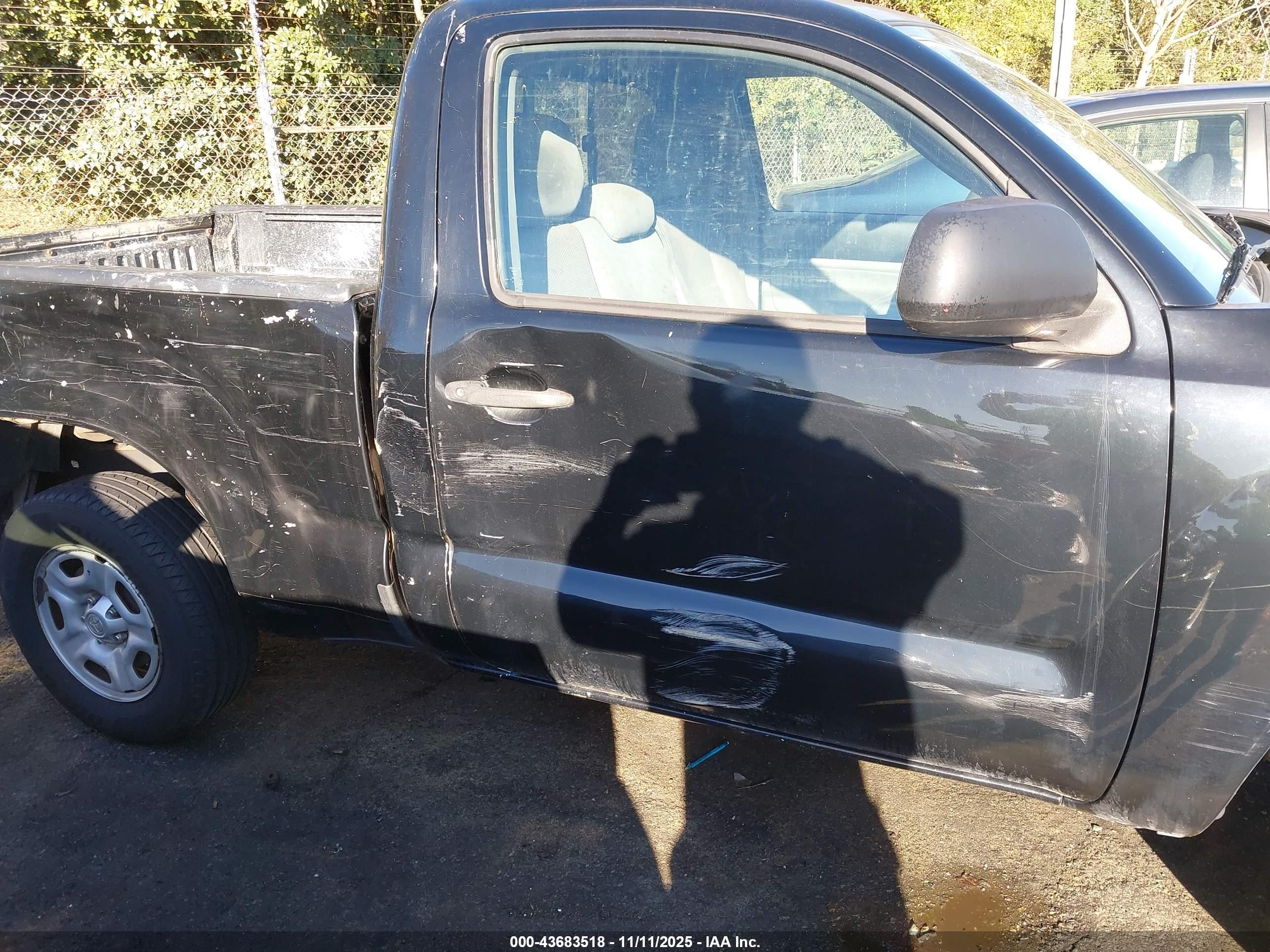 TOYOTA TACOMA image 6