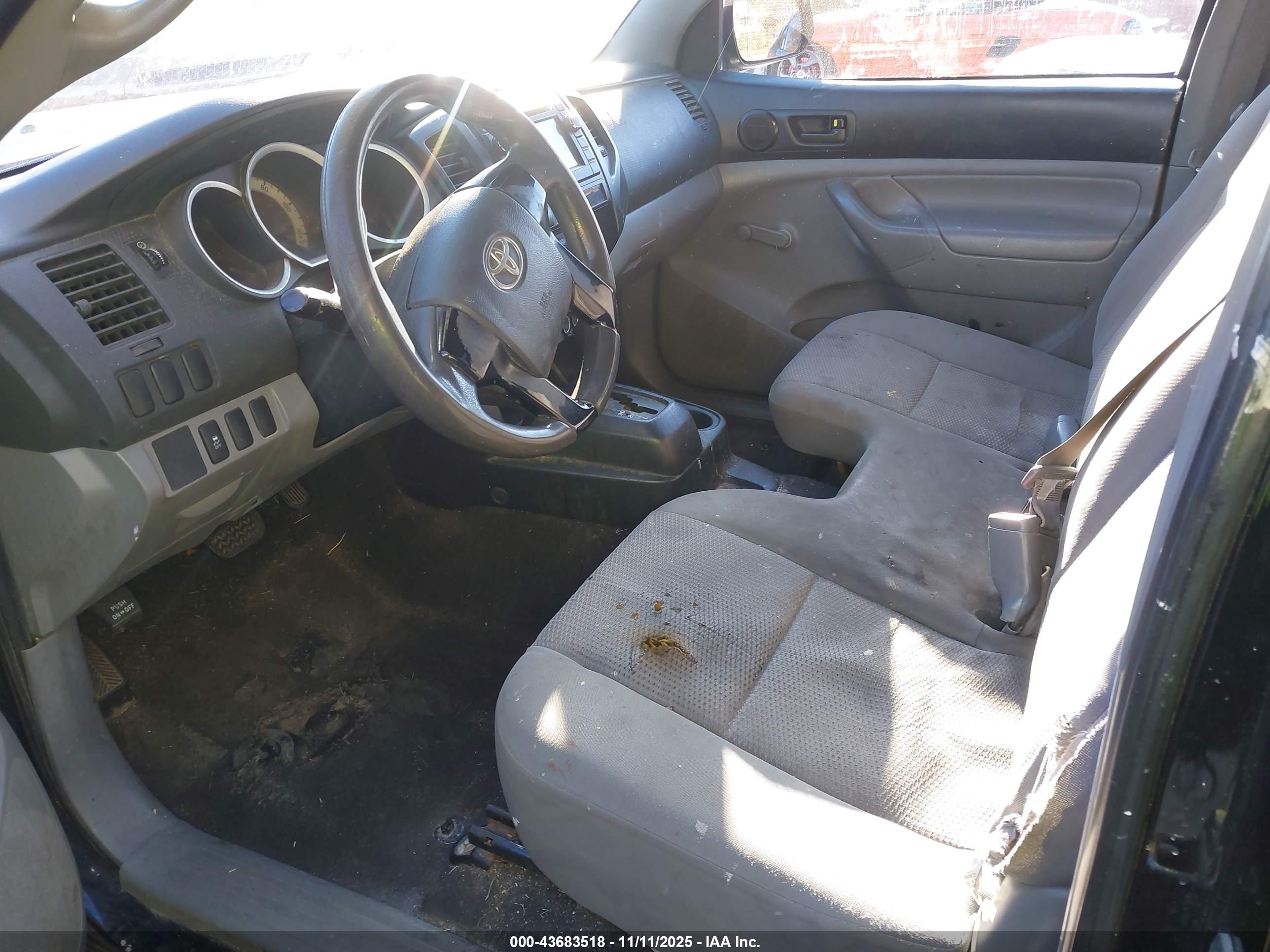 TOYOTA TACOMA image 8